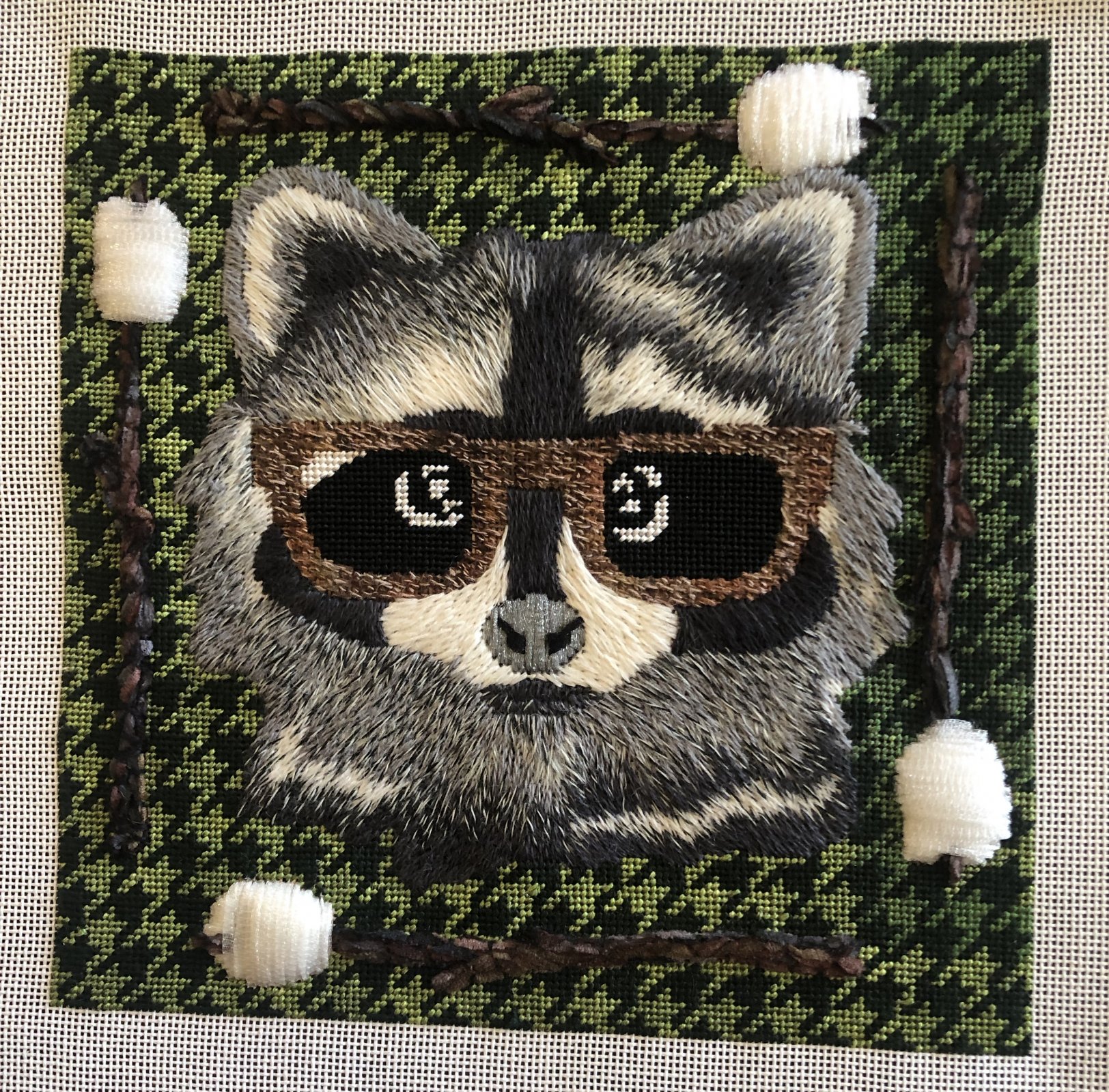 The Knotted Needle Grosse Pointe Woods, MI Needle Arts Shop