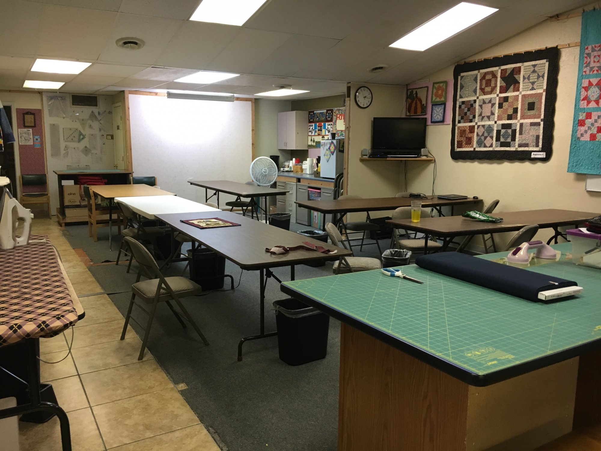 Your Quilt Shop Arnold, MO Fabric for sale, quilt backings, quilt kits