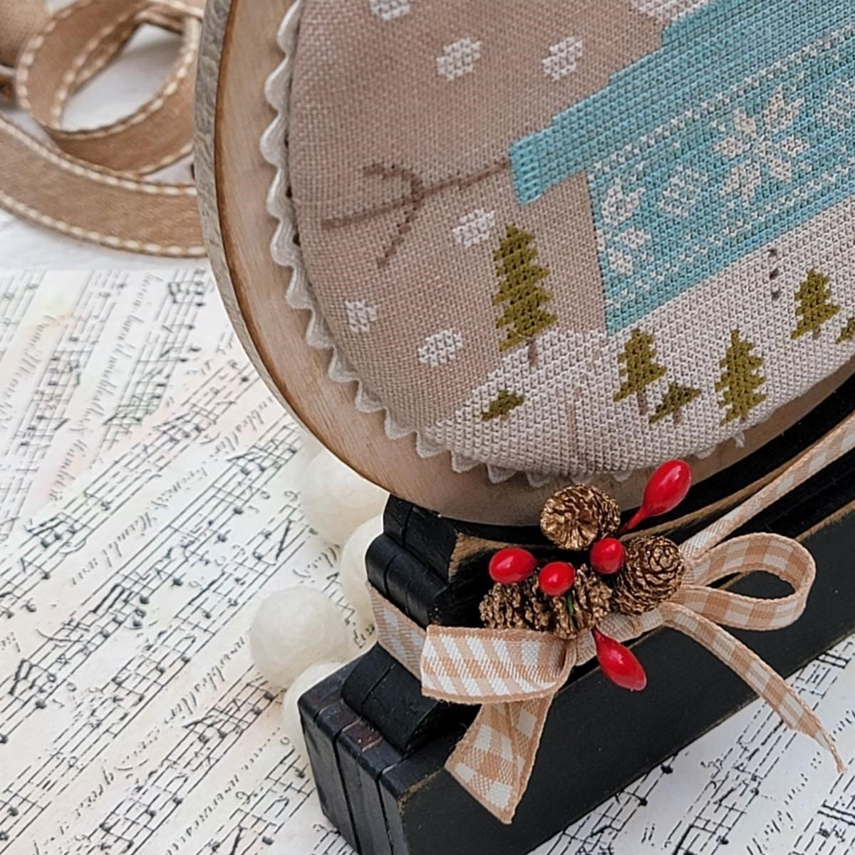 141 Design Company Snow Globe Display Board Shelf for WTNT Snow Magical!