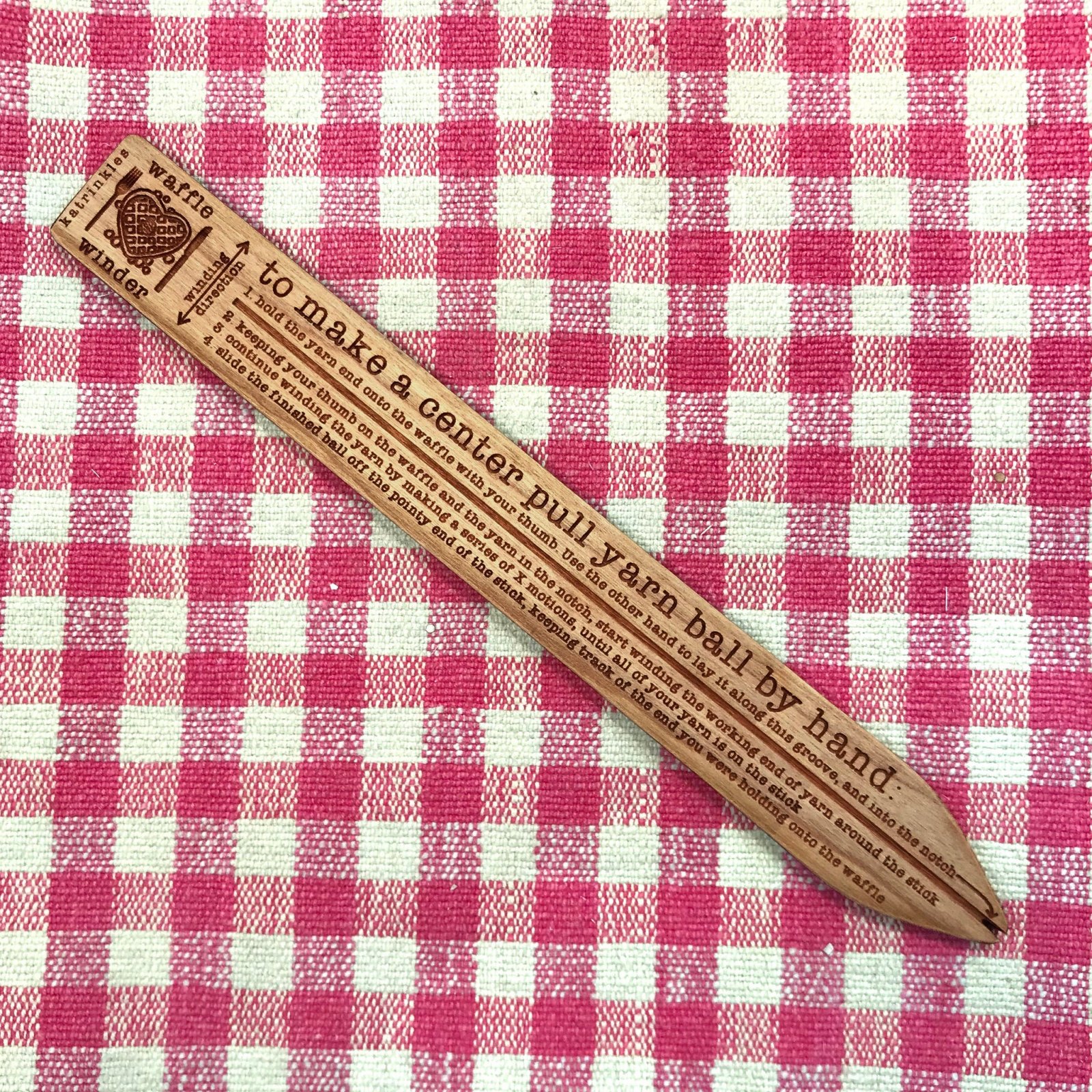 Katrinkles Center Pull Yarn Ball Winder