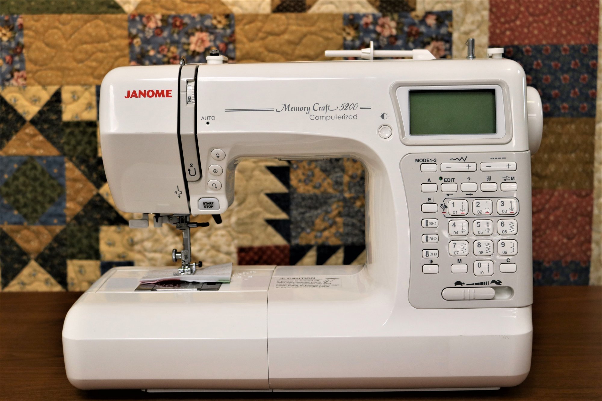 Janome Memory Craft 5200*