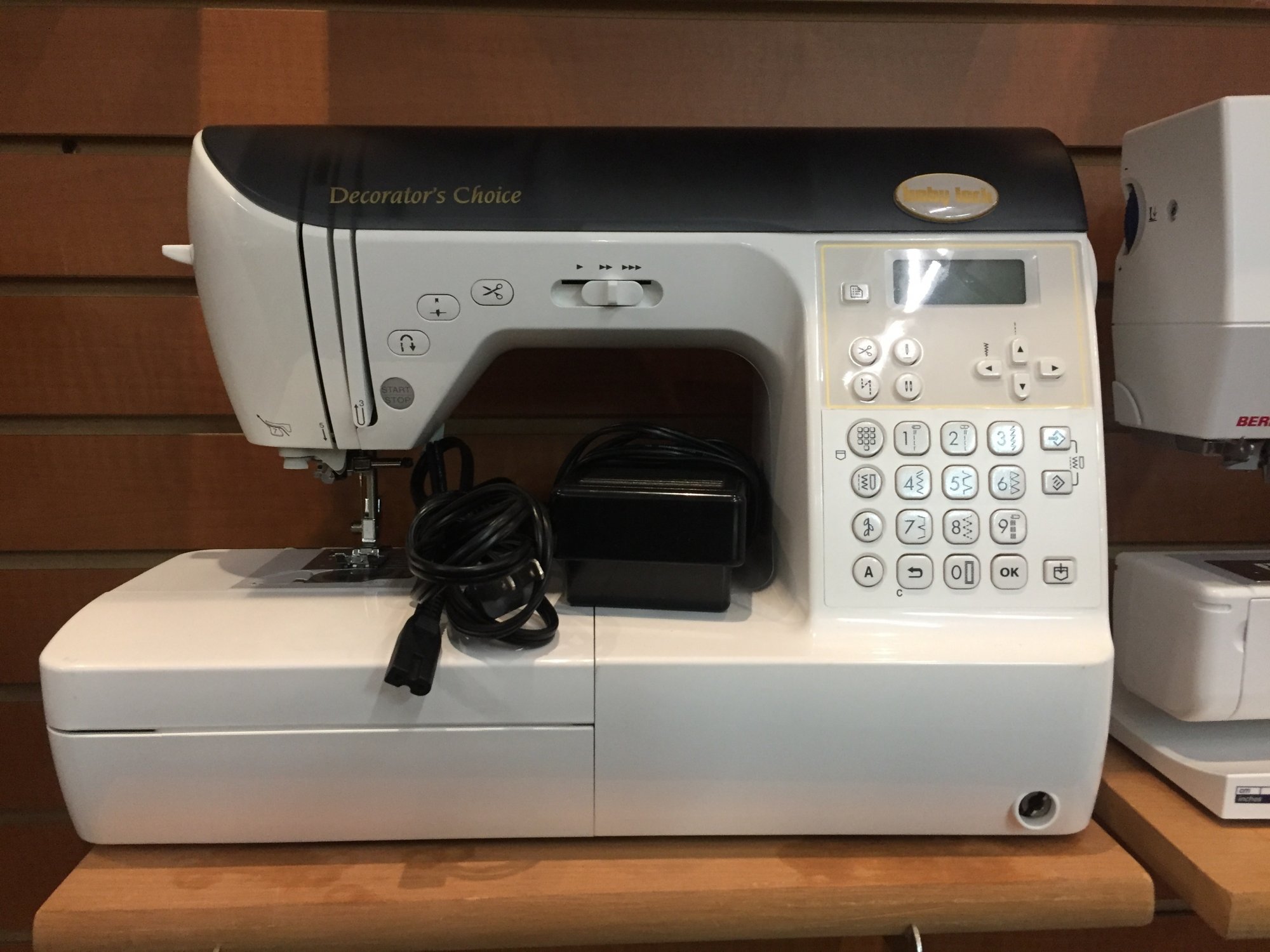 Baby Lock Decorators Choice