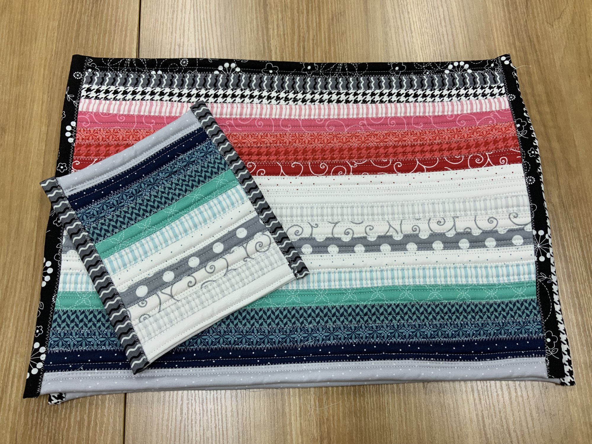 Kamie Jelly Roll Placemats