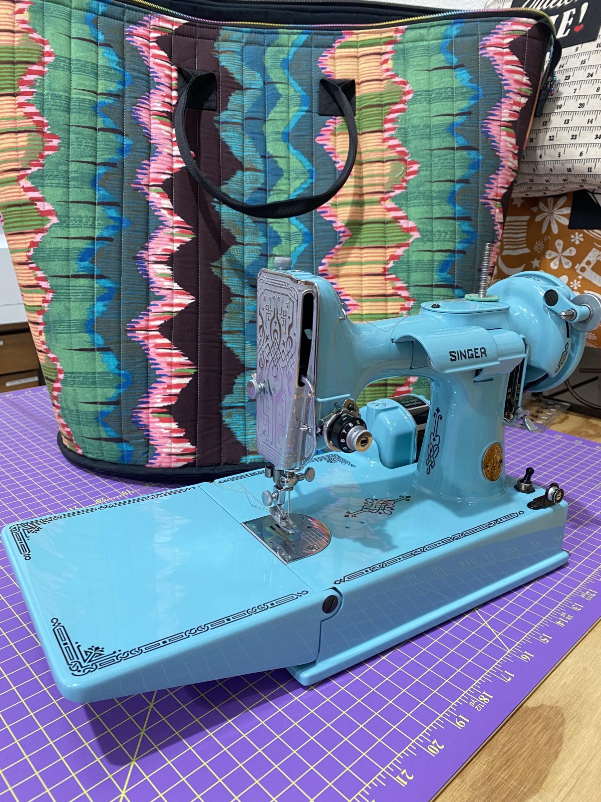 Light Turquoise Blue Painted 1941 Singer 221 Featherweight