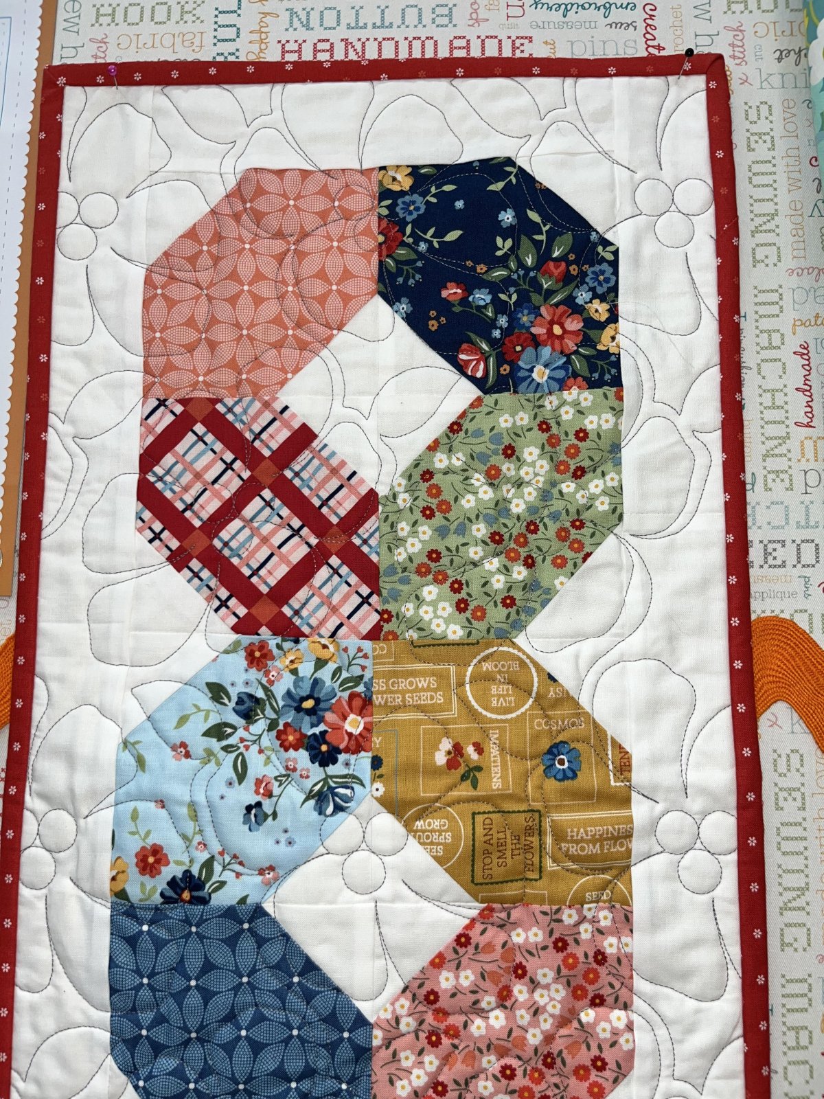 Villa Rosa Table Runner Project [Penny Candy]