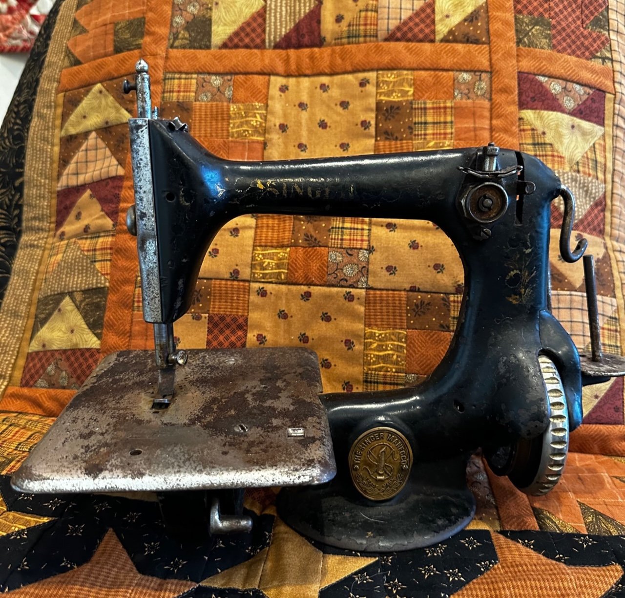 Antique Singer Sewing machine mini