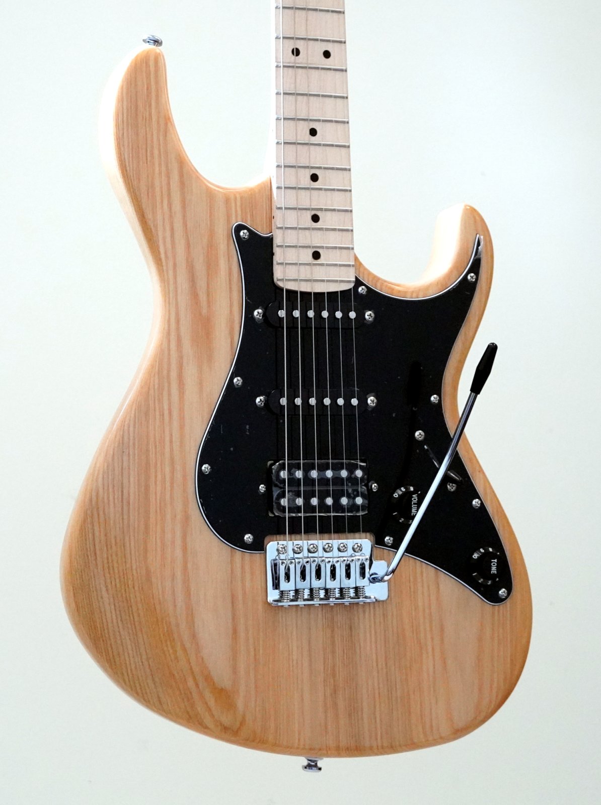 Cort G200DX G Series Electric Guitar Natural Finish 8809383836600