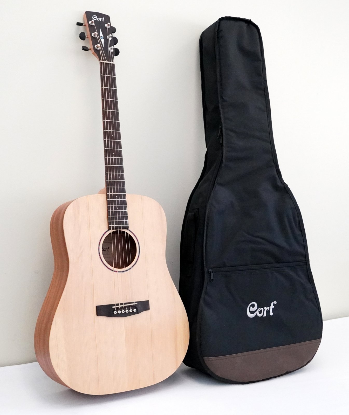 Cort Earth Series Grand Acoustic Guitar Gig Bag Included