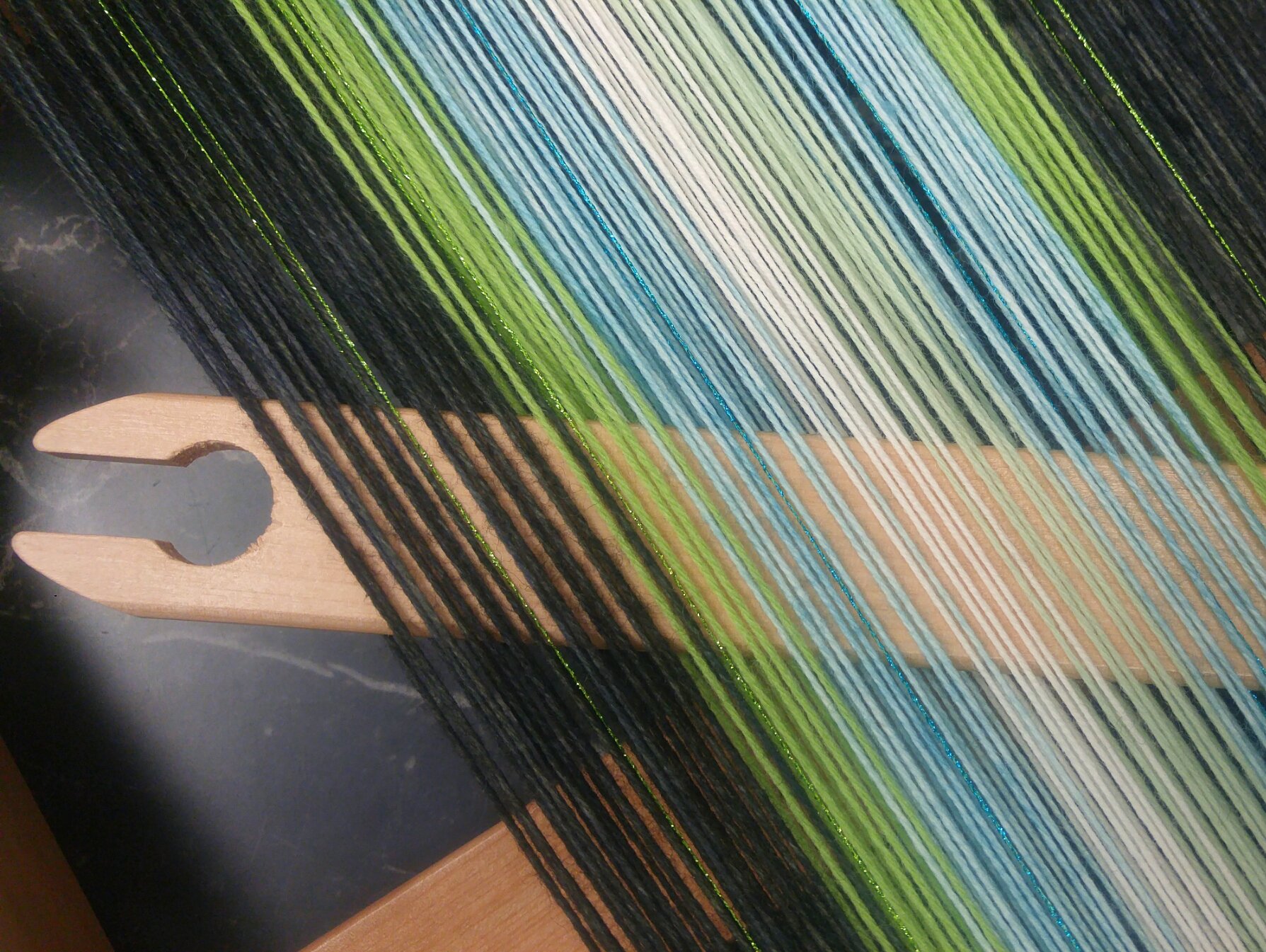 Mixing Yarns in Weaving