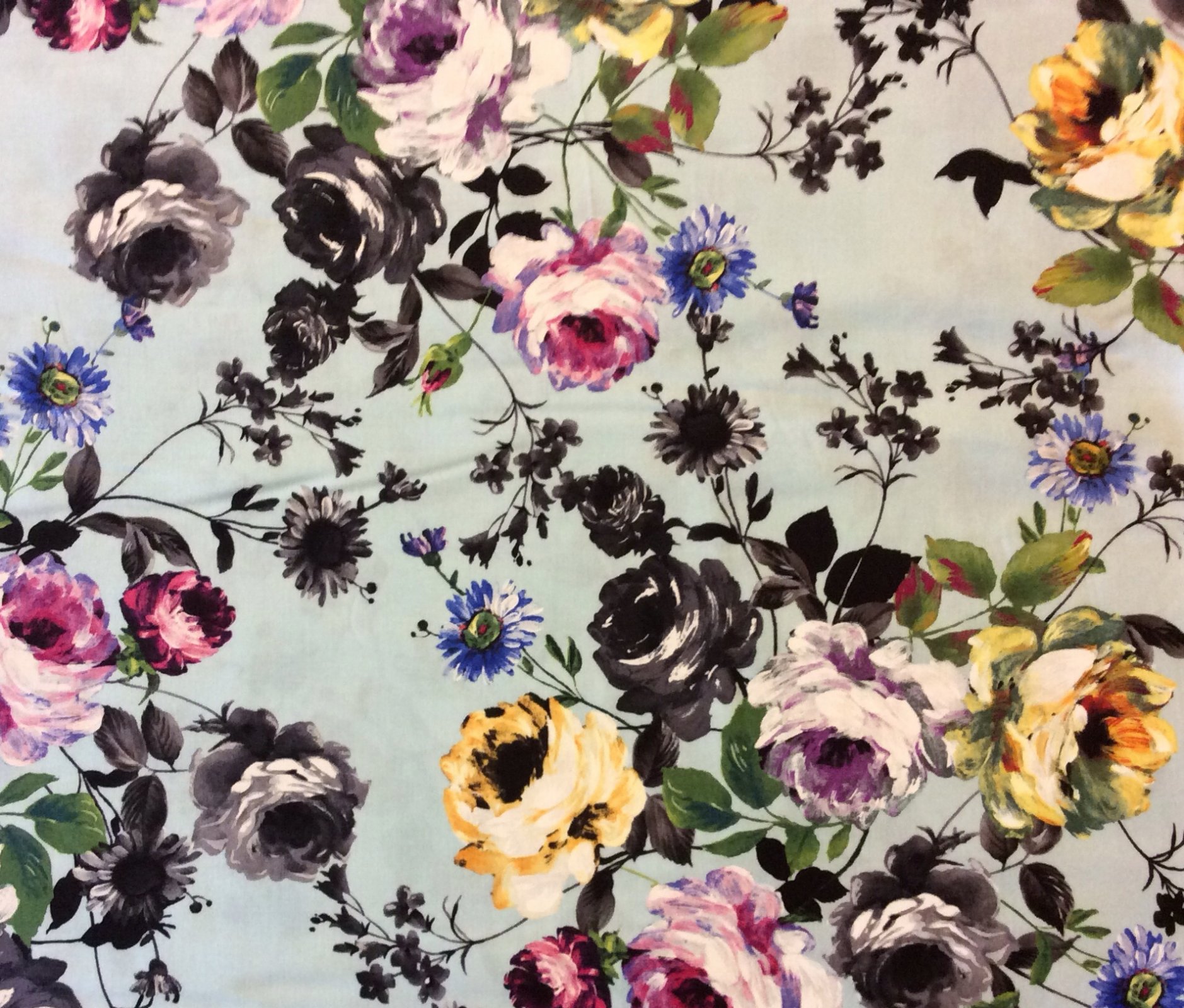 MM83 Floral Colorful Black And White Flowers Kitsch Rose Quilting