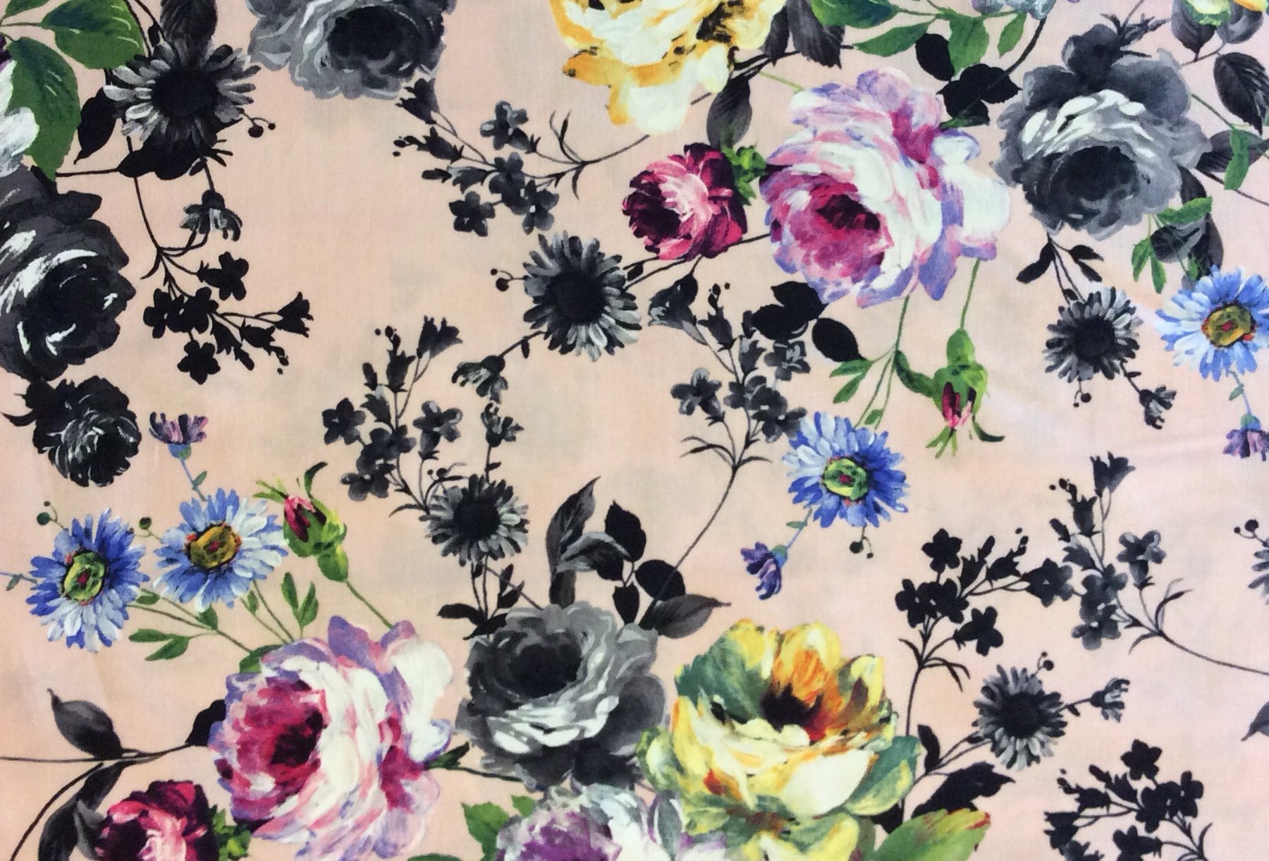 MM84 Floral Colorful Black And White Flowers Kitsch Roses Quilting