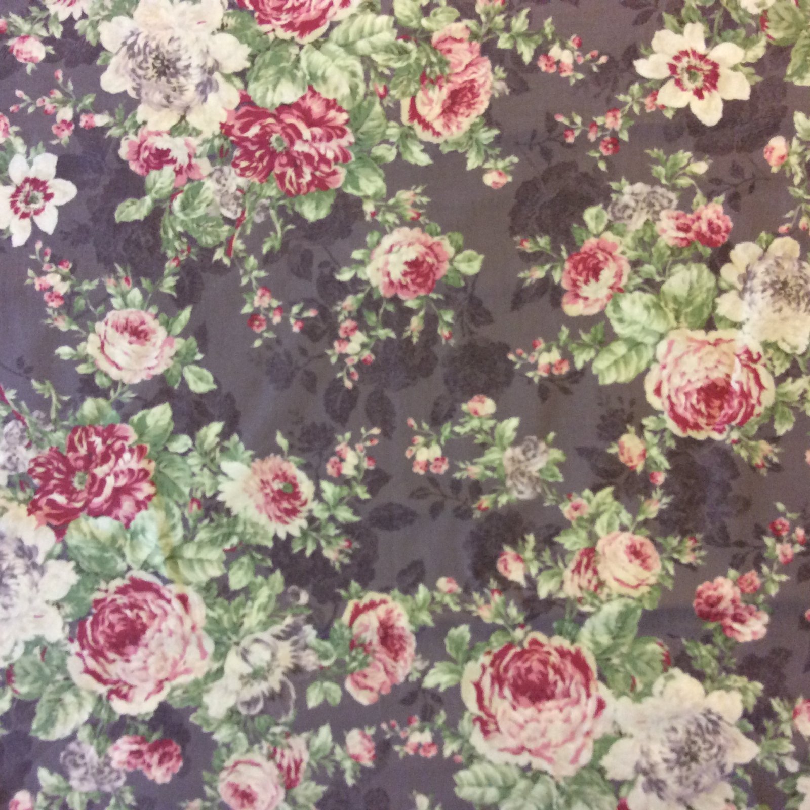Floral Flowers Kitsch Roses Country French Fleur Quilting Cotton Fabric