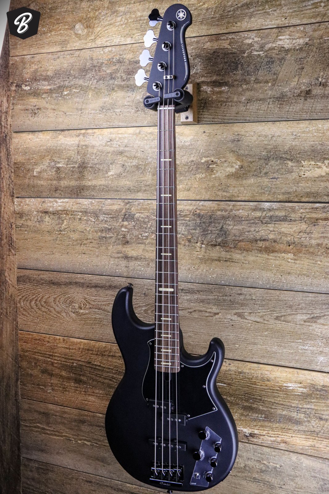 Yamaha BB734A Broadbass Bass Guitar 3Band Active EQ Translucent Matte