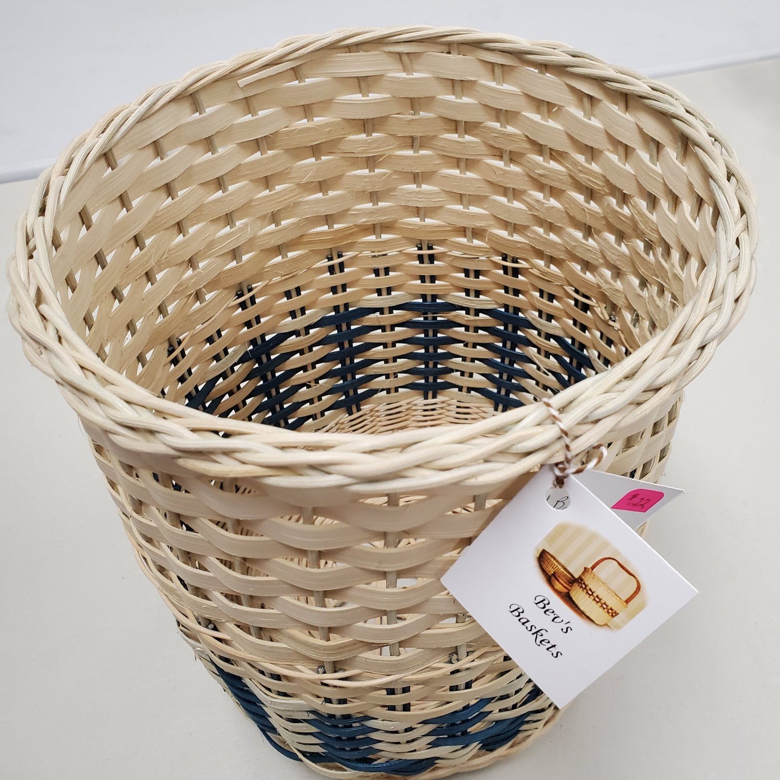 39Round Tall Basket 134089