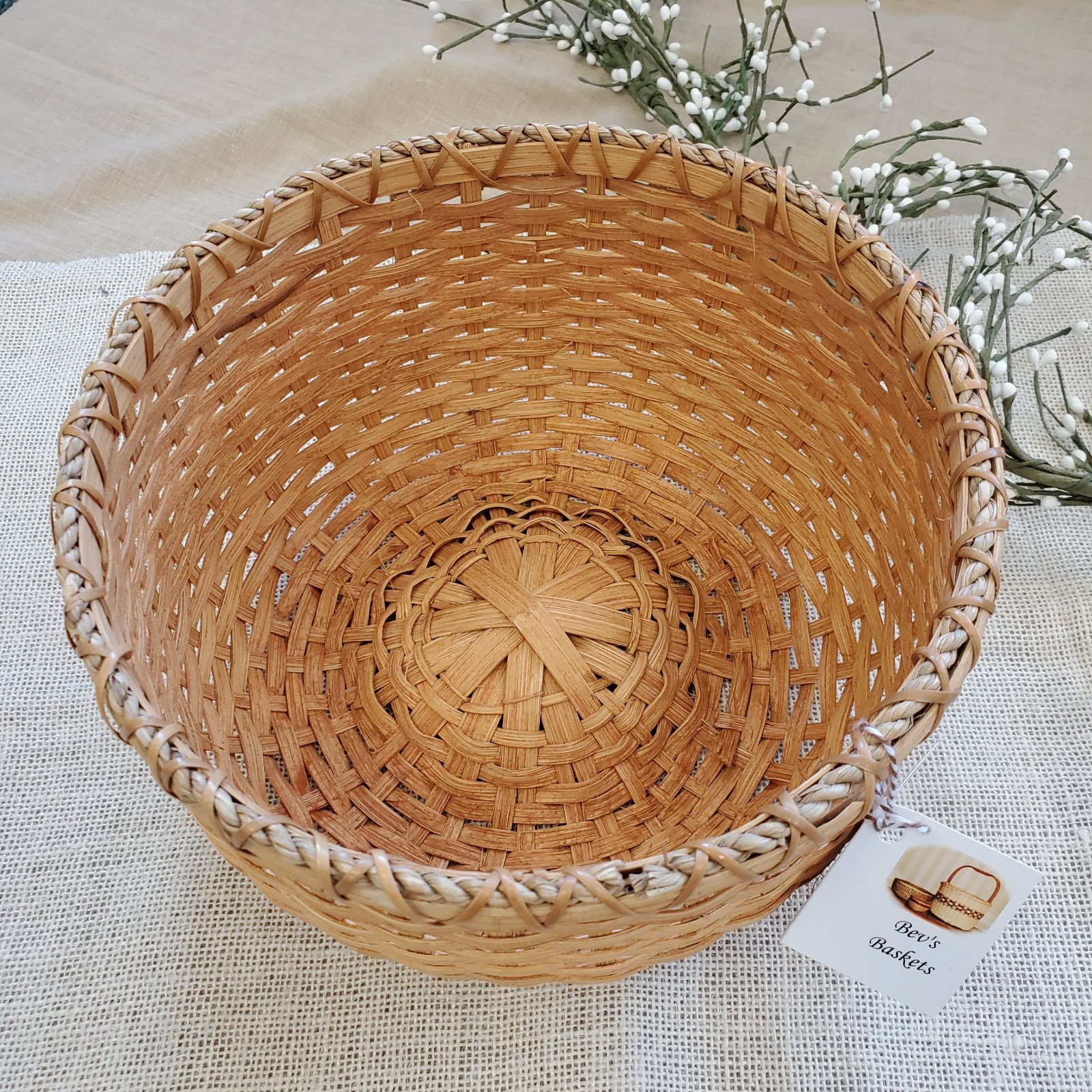 39Table Basket