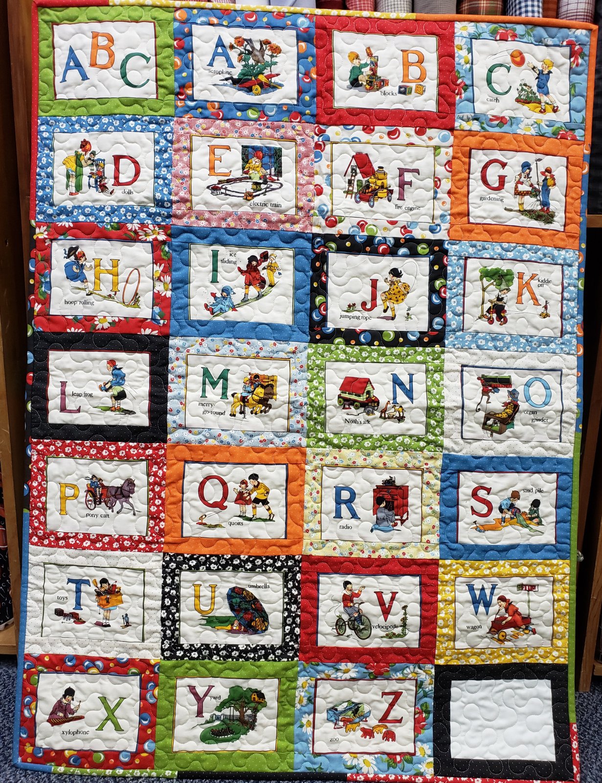 Alphabet I Spy Quilt Child's Alphabet Themed Boy's Look Quilt (ispy 071