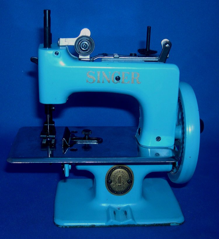 Toy Sewing Machines & Parts