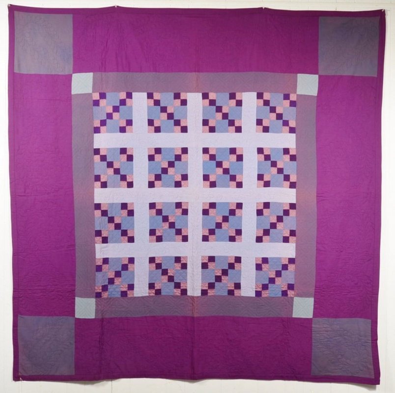 AMISH FOUR IN NINE PATCH ANTIQUE QUILT, Lancaster Co PA