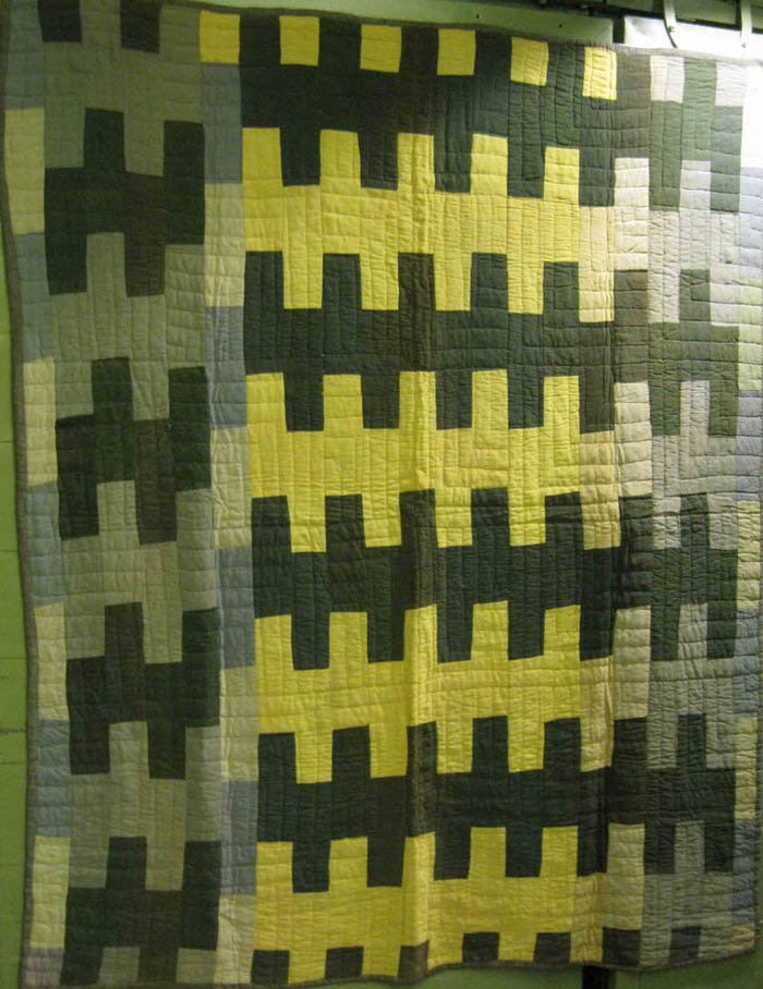 AFRICAN AMERICAN ZIPPER ANTIQUE QUILT