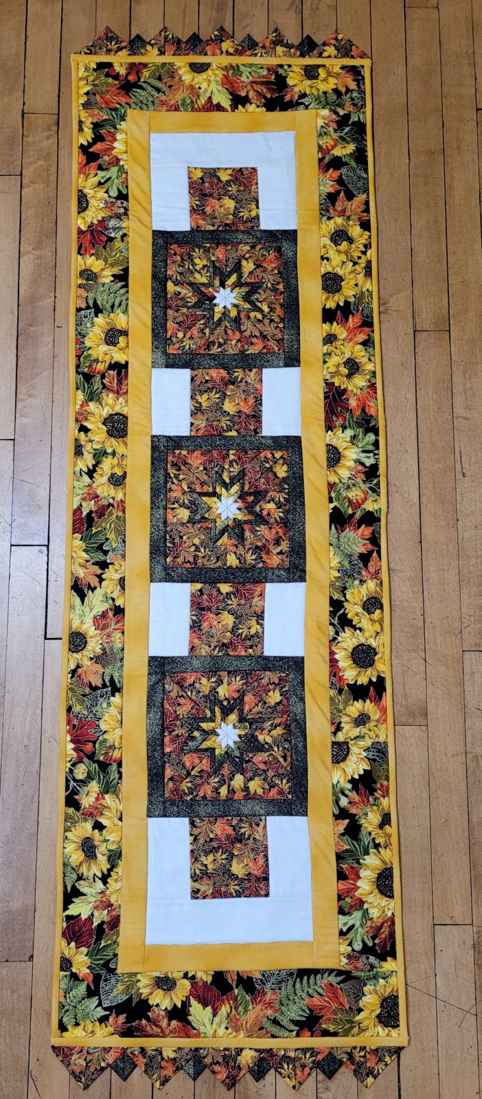 Folded Star Hot Pad Table Runner