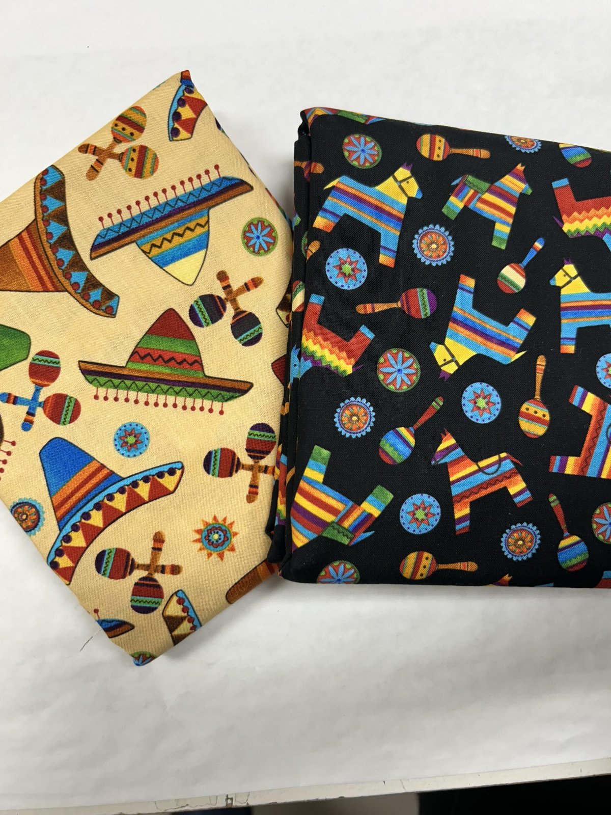 Table Graces Placemat or Napkin Kit Pinatas and Sombreros