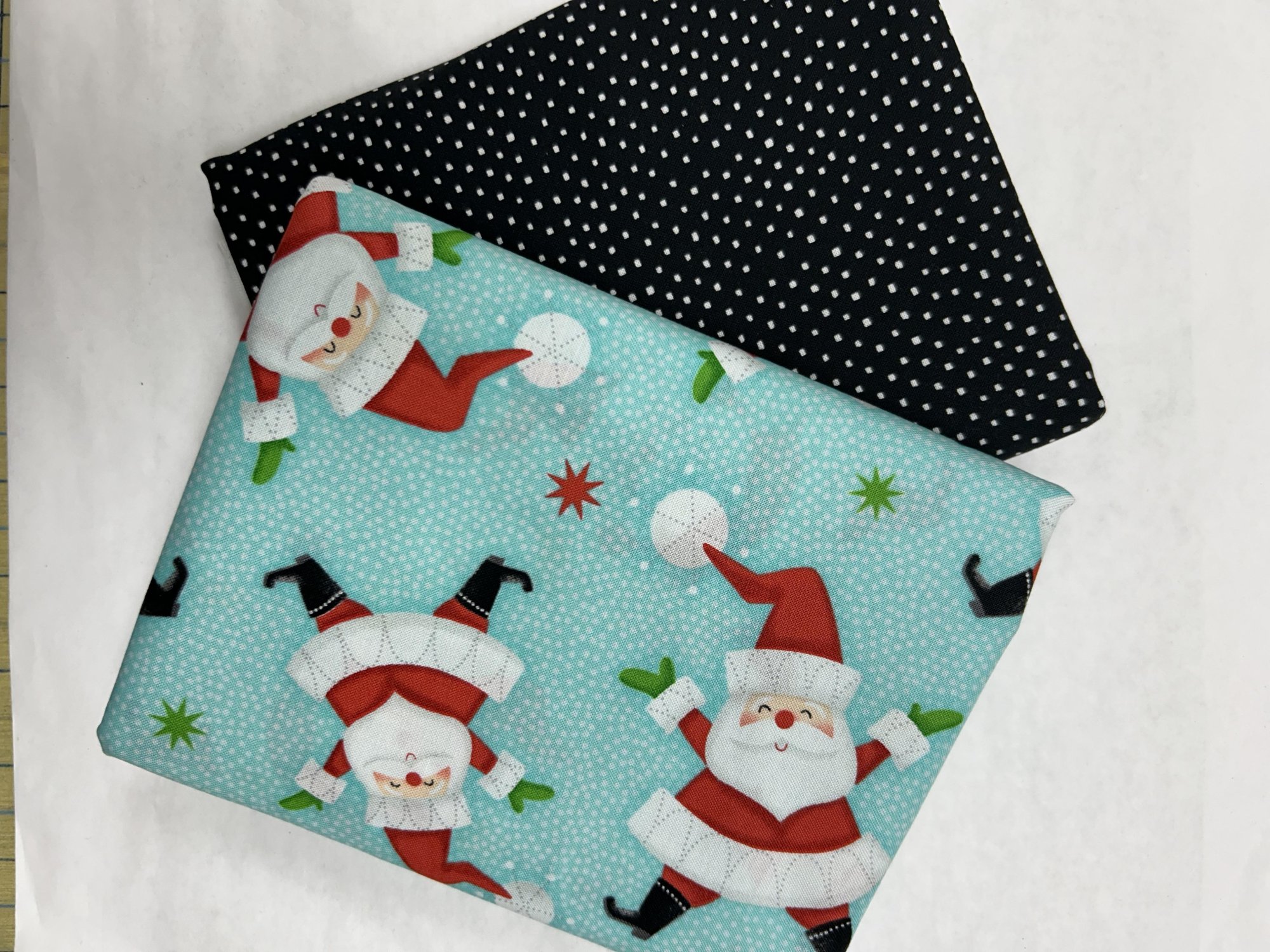 Table Graces Placemat or Napkin Kit Santa with Black Dot