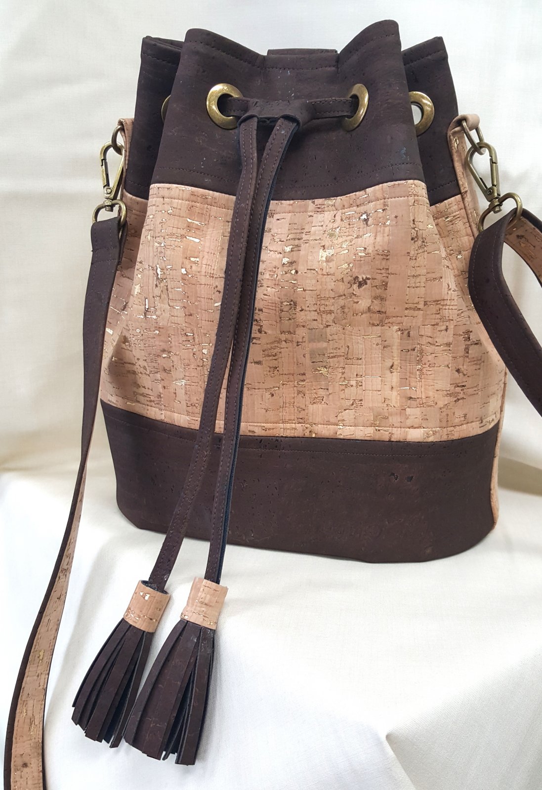 Gallery Park Bench Quilt Shop 1613 E. Wheeler Street Midland, MI 48642