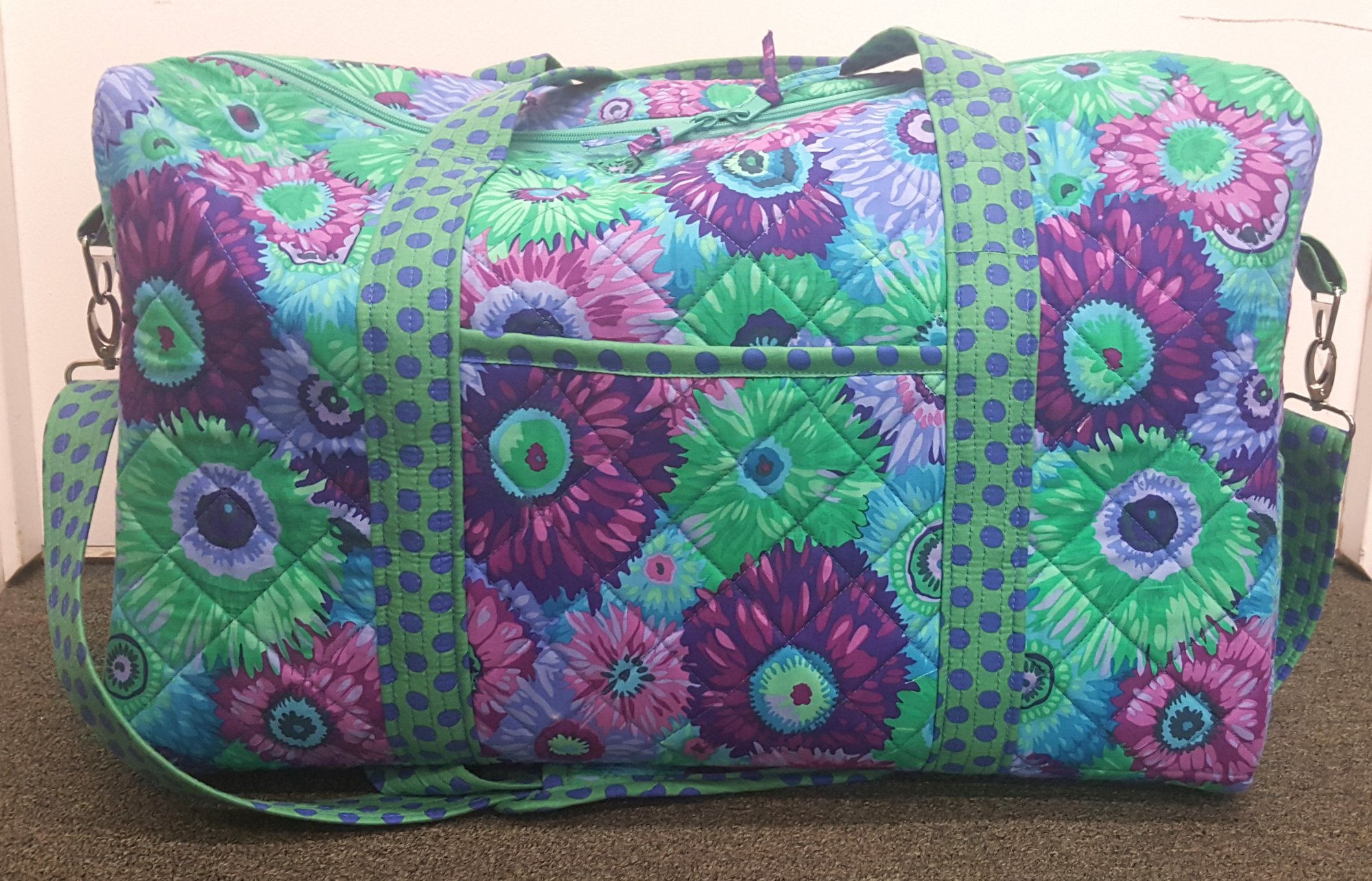 Gallery Park Bench Quilt Shop 1613 E. Wheeler Street Midland, MI 48642