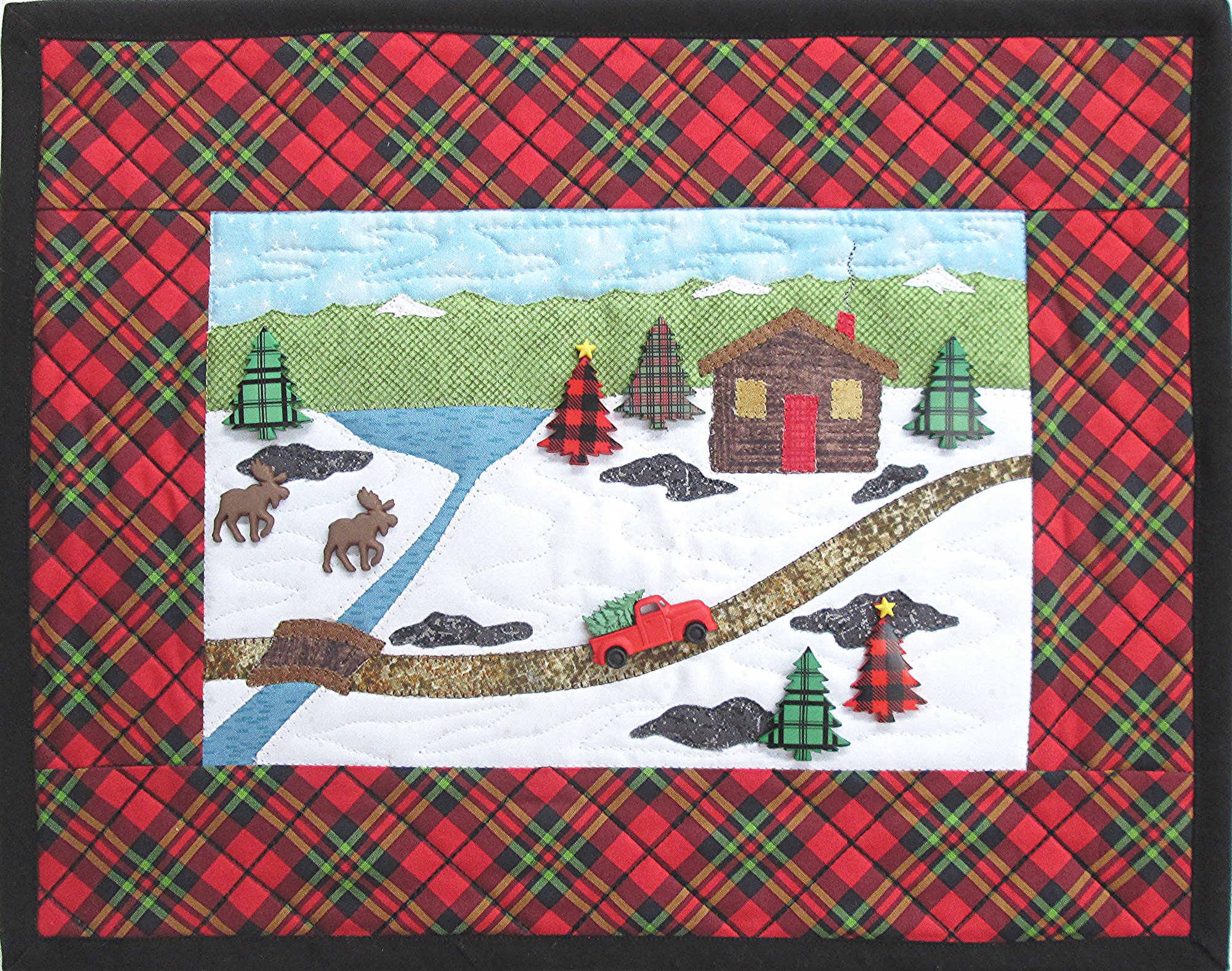 Snowy Cabin Hideaway Wall Hanging Kit 194793