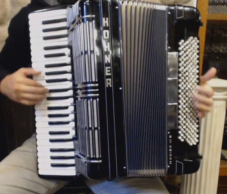 2780 Black Hohner Morino Artist VI Piano Accordion LMMMH 45 185