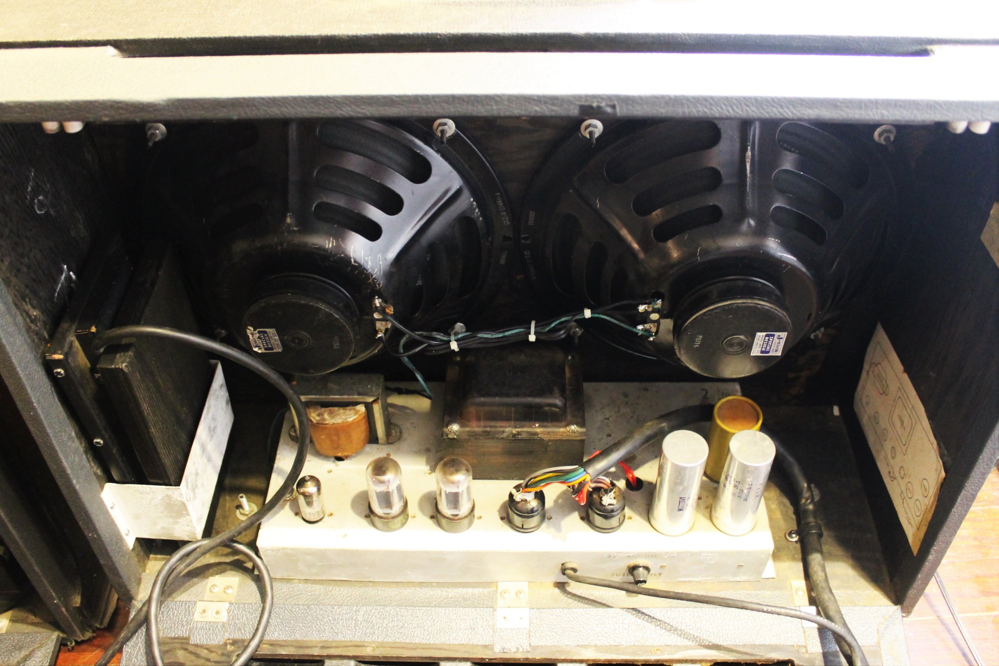 5628 Cordovox CG Tube Amplifier