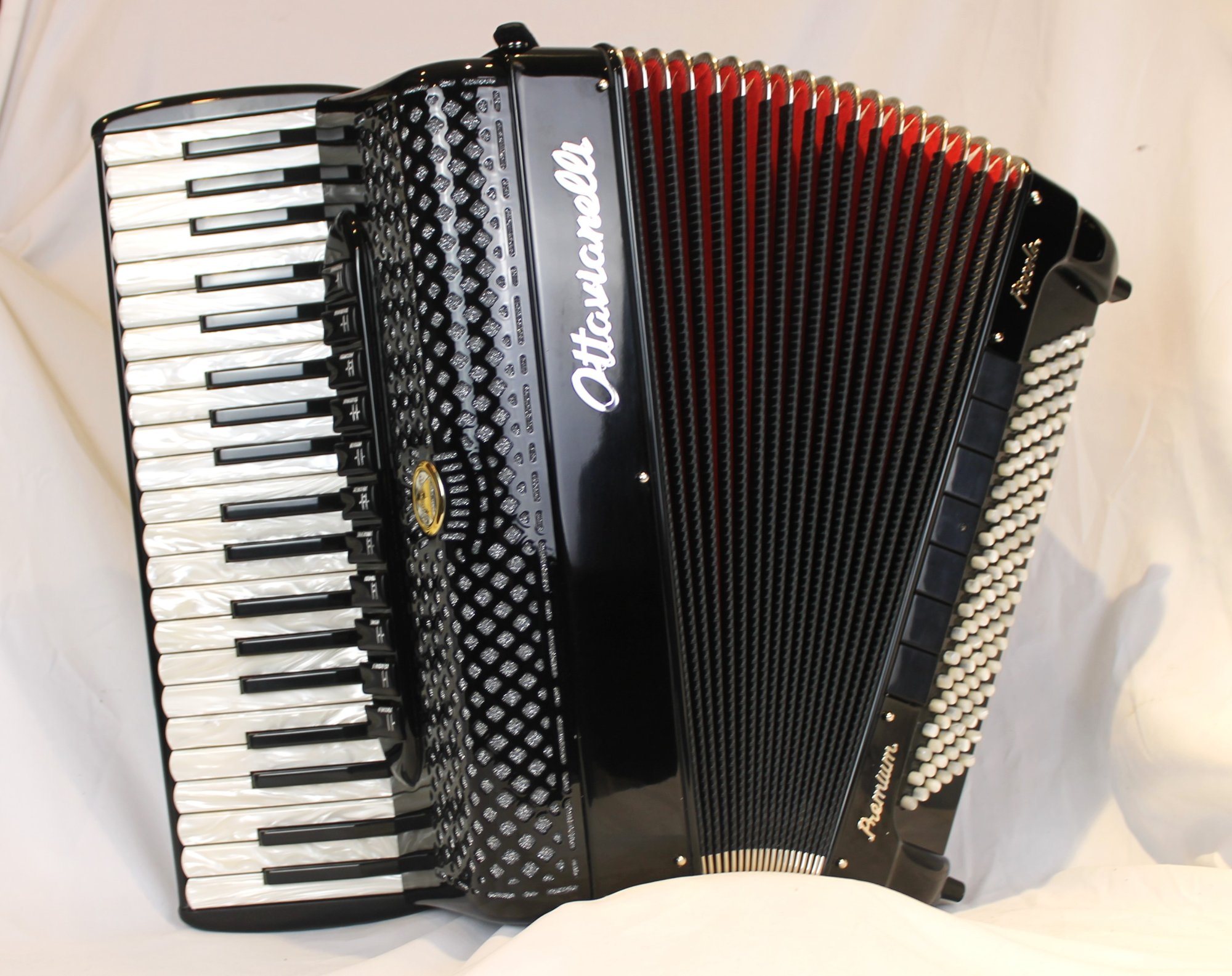 NEW Platinum Beltuna Prestige 3050P Fly Chromatic Button Accordion C
