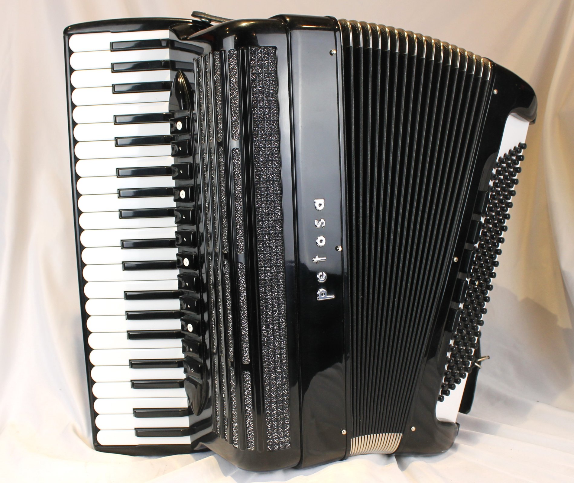 5916 Excellent Black Petosa Millennium Reedless MIDI Accordion 41 120