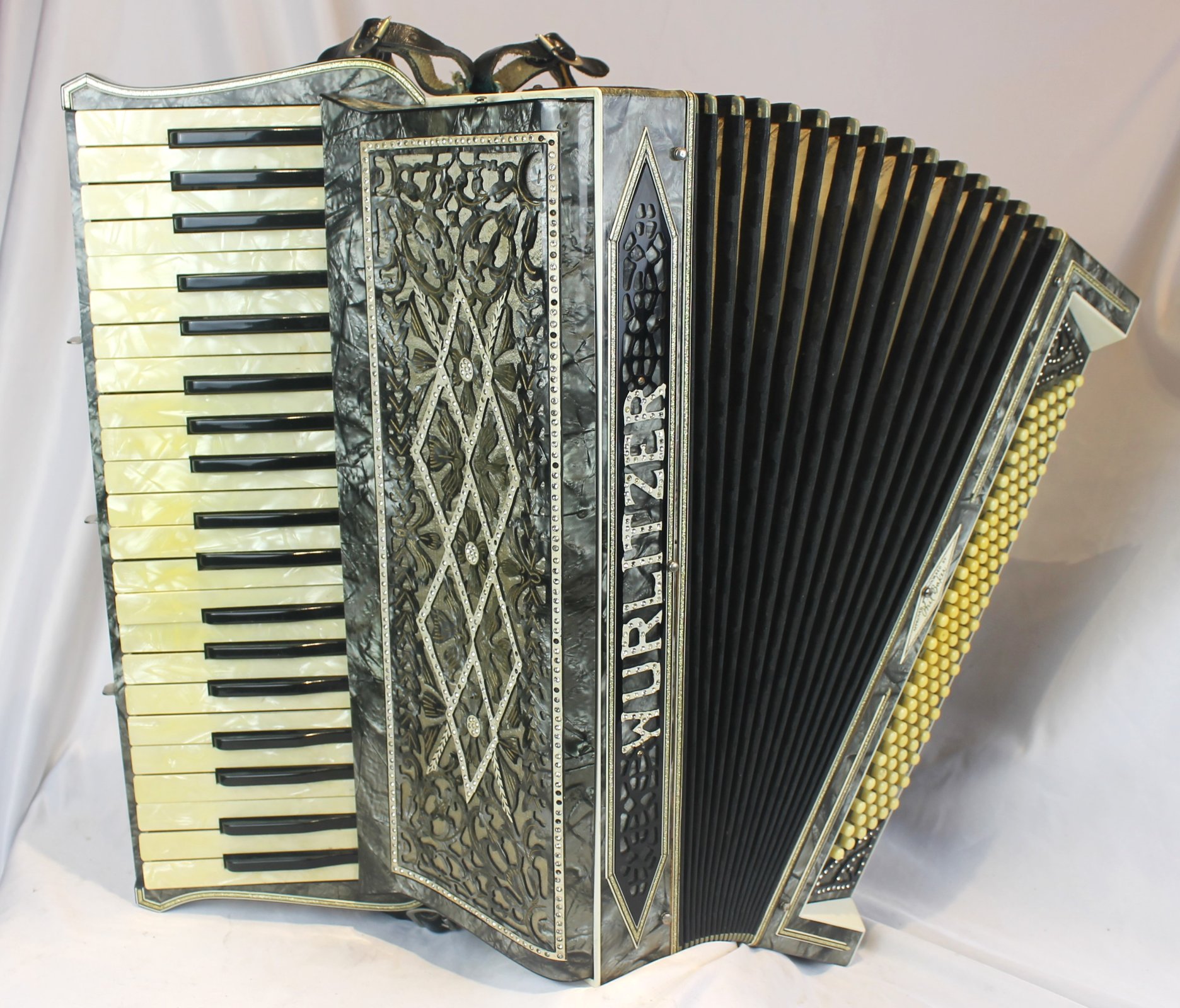 5927 Slate Decorated Wurlitzer Phil Baker Model Piano Accordion LMM