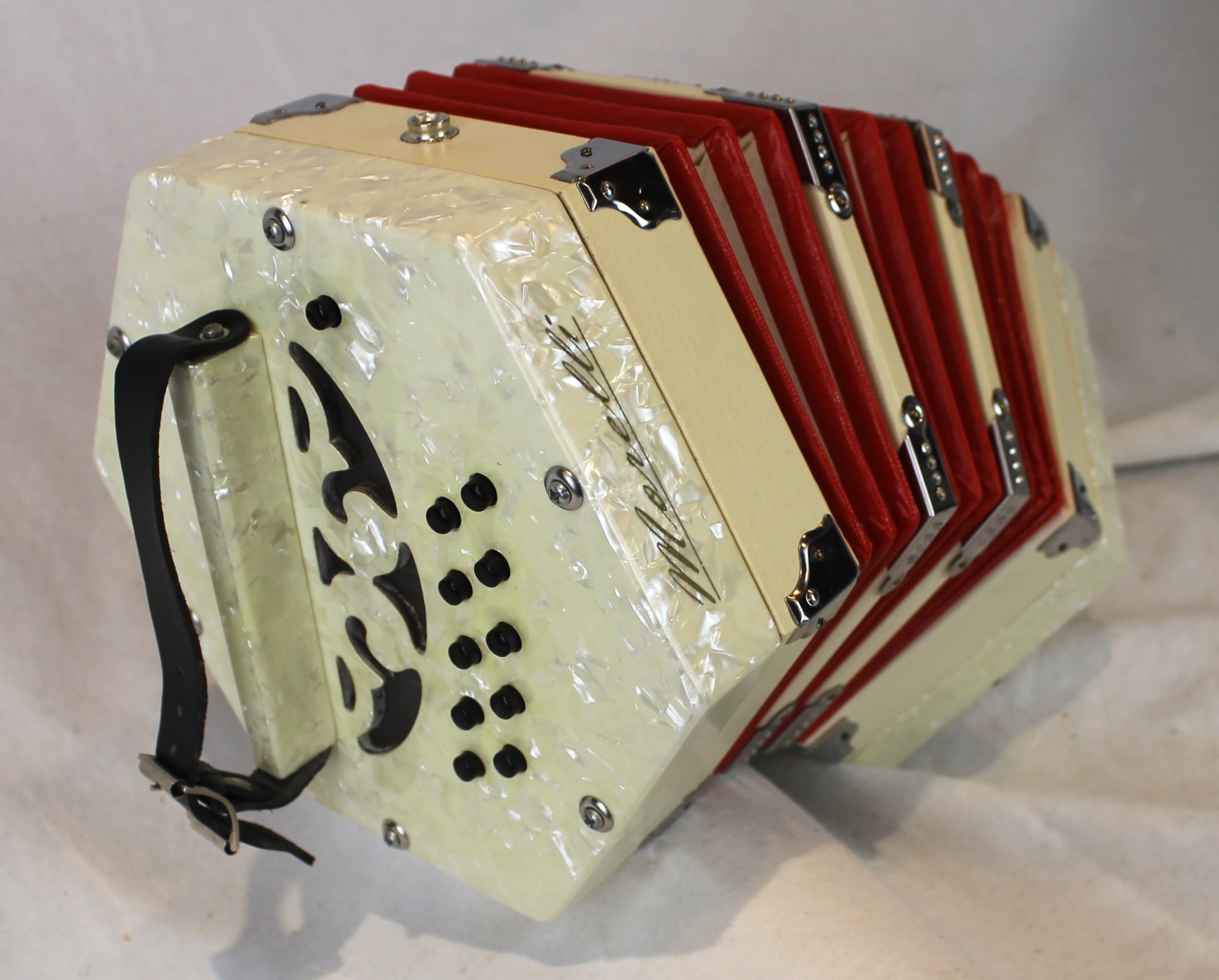 NEW White Pearl Morelli Anglo Concertina GC 20 Button