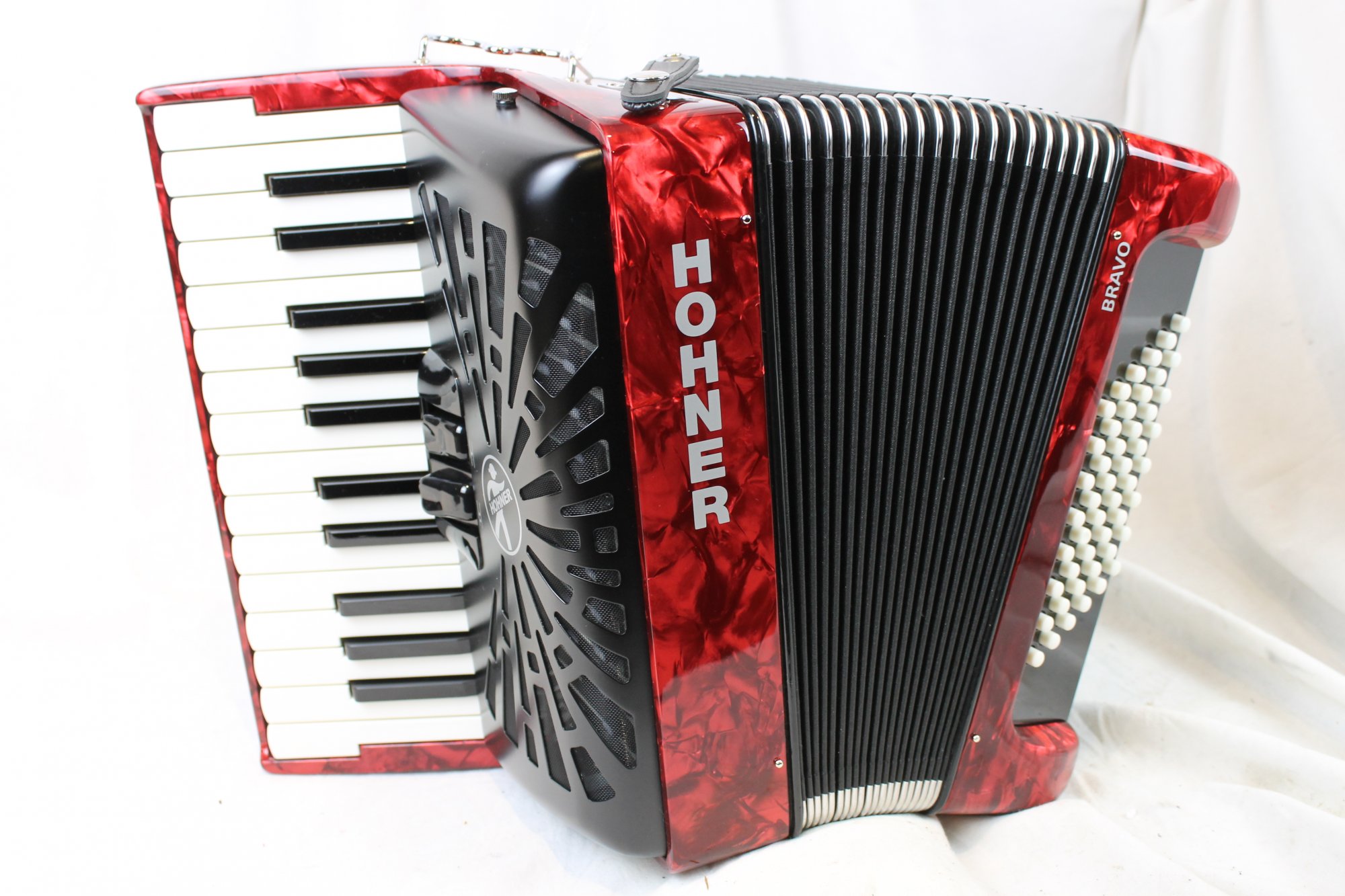 NEW Red Hohner Bravo II Piano Accordion MM 26 48 190786383753