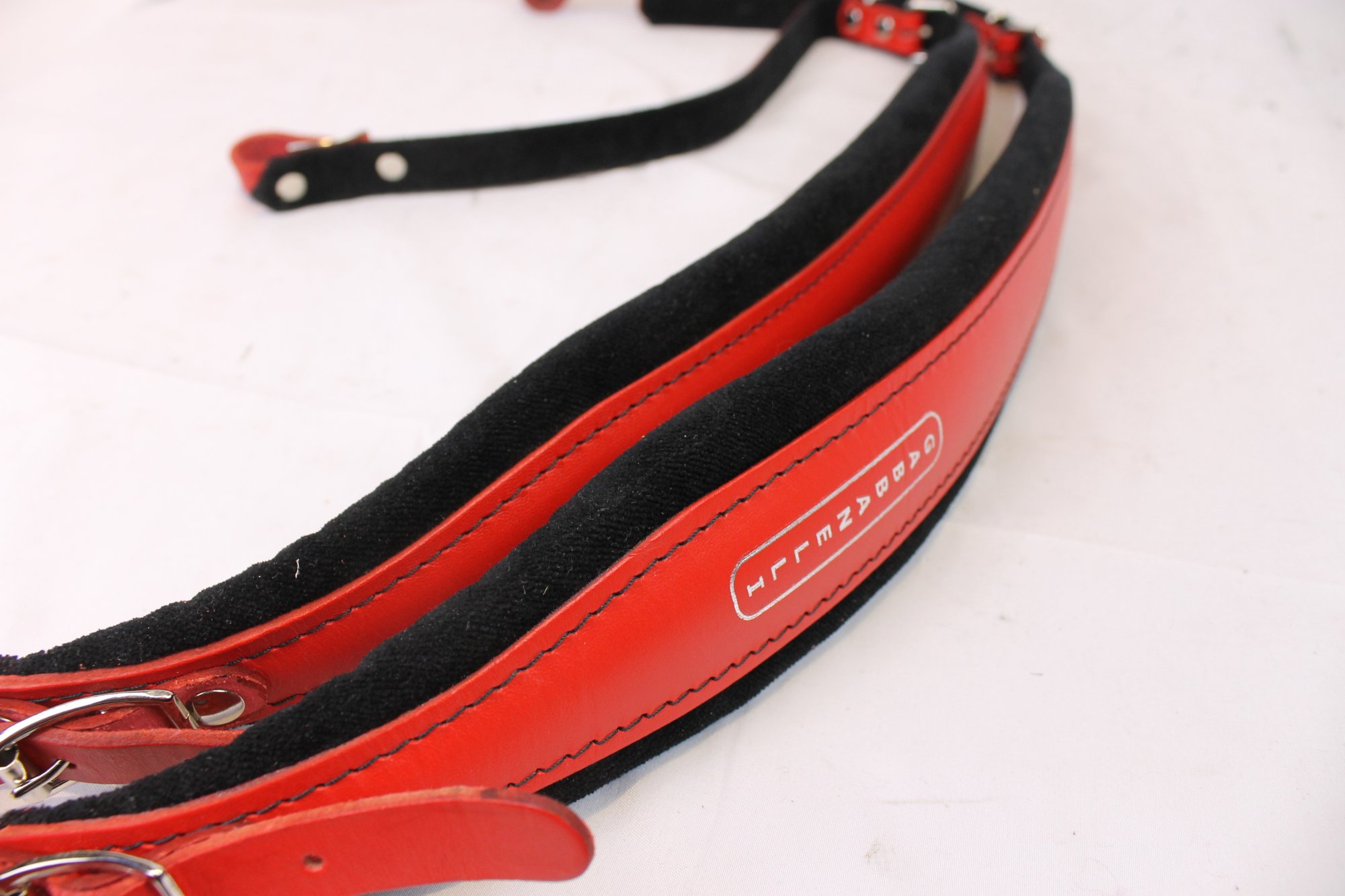 Red Leather Black Velour Gabbanelli Accordion Shoulder Straps Width (6