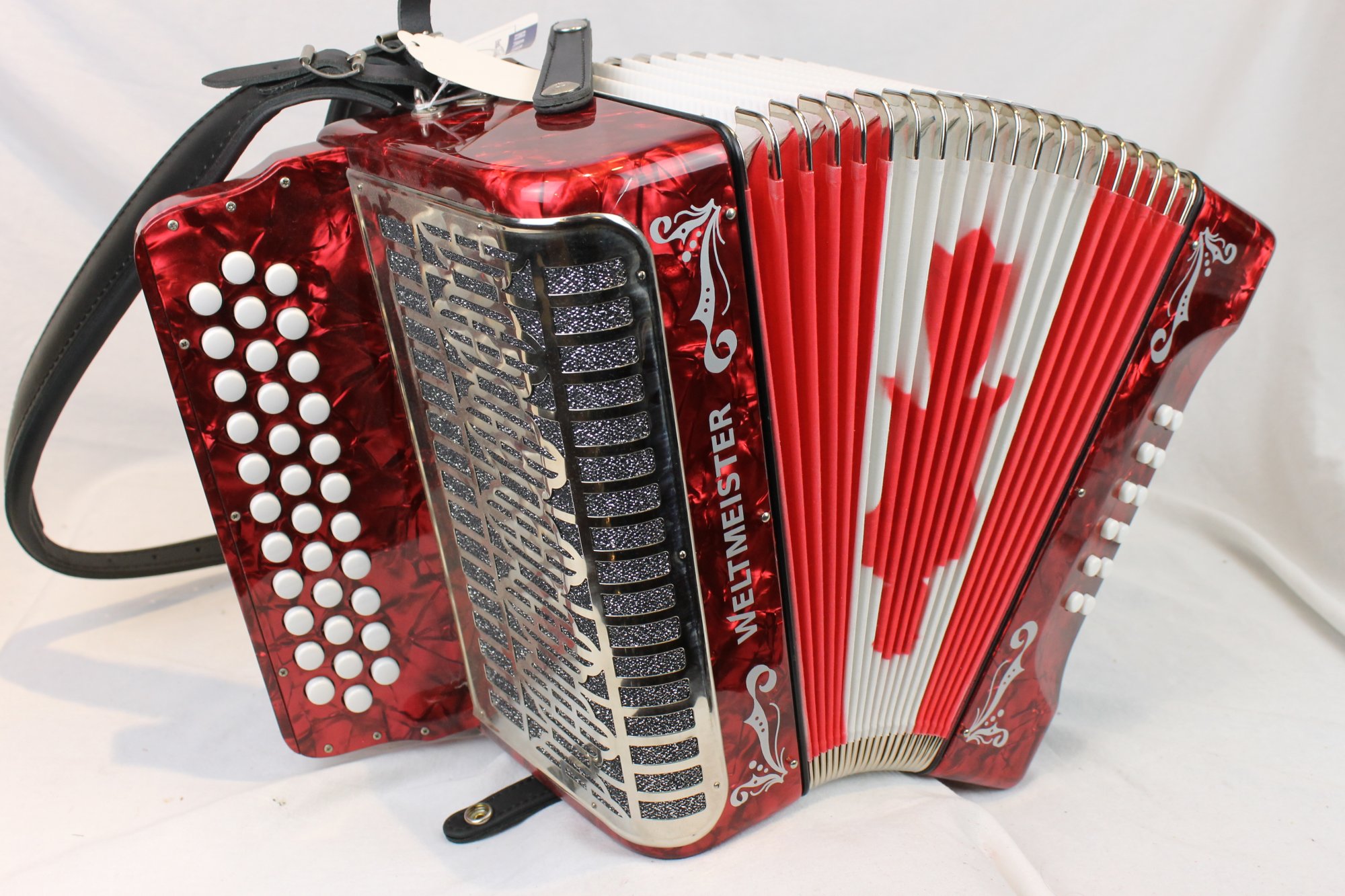 NEW Canadian Maple Leaf Flag Weltmeister 571 Diatonic Button Accordion
