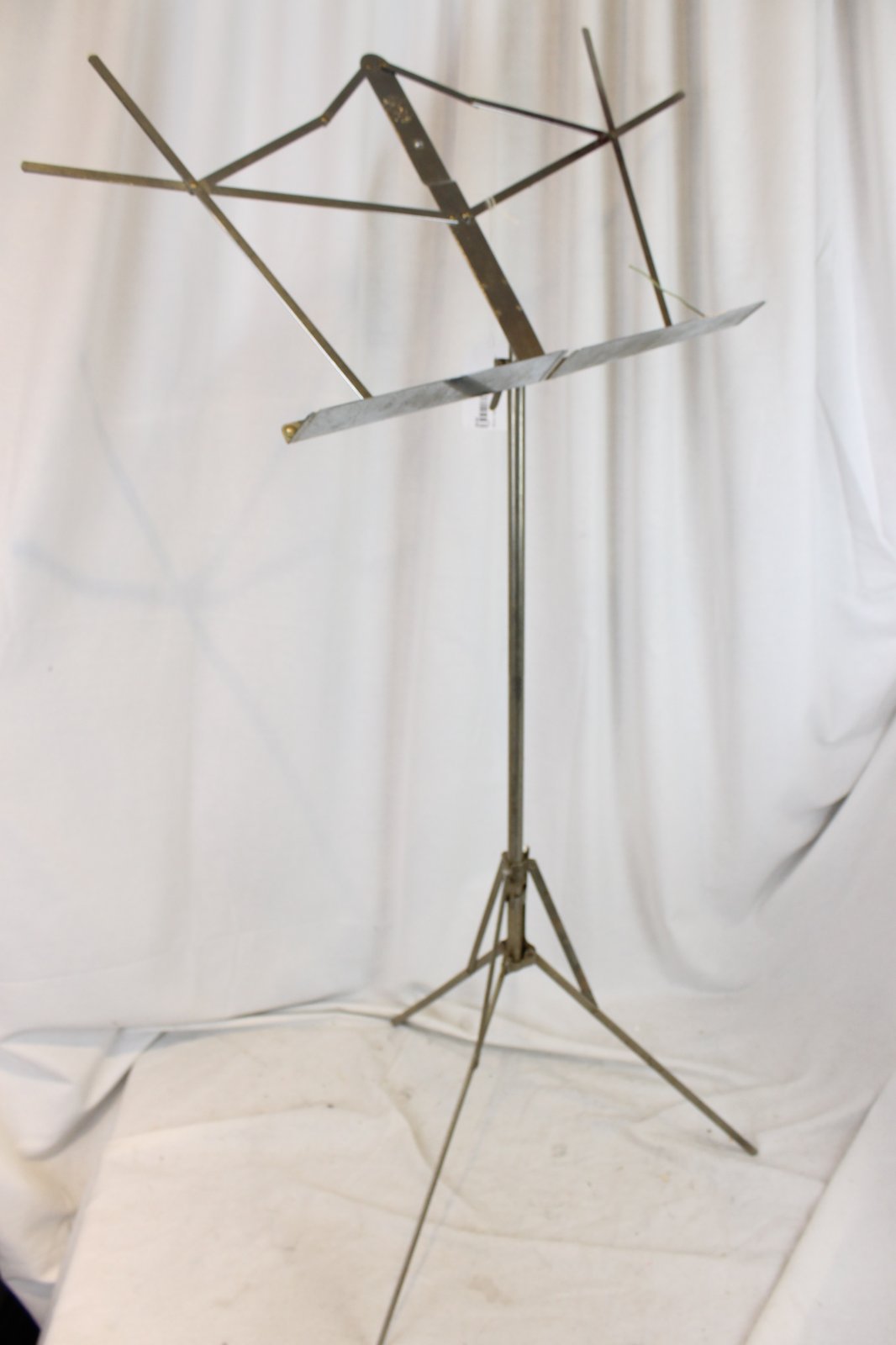Silver Hamilton 600N Adjustable Height Music Stand