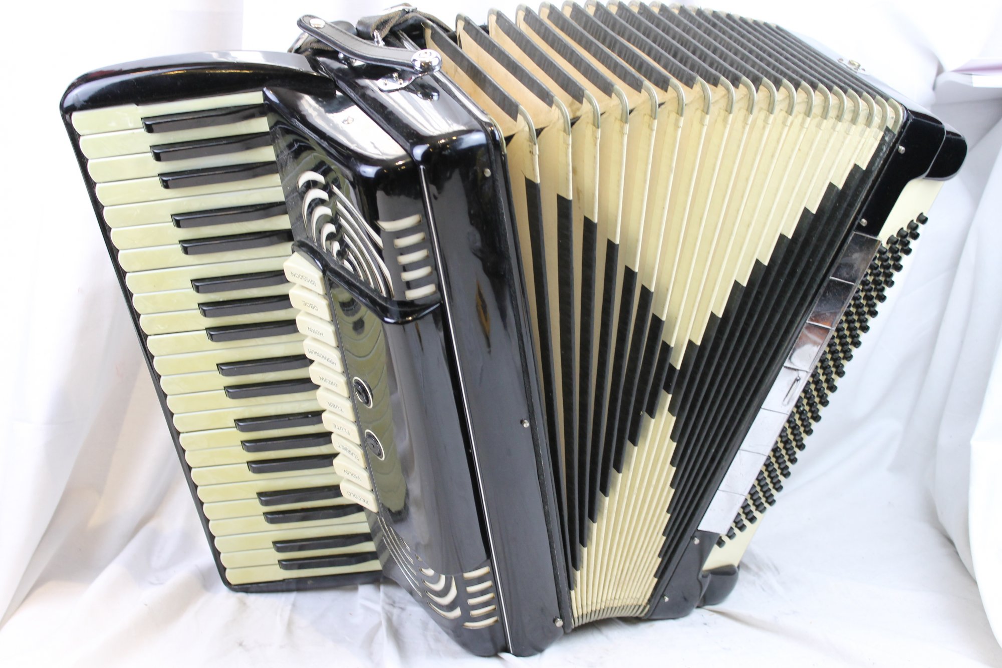 Italian Piano Accordions For Sale at Sally Timpson blog