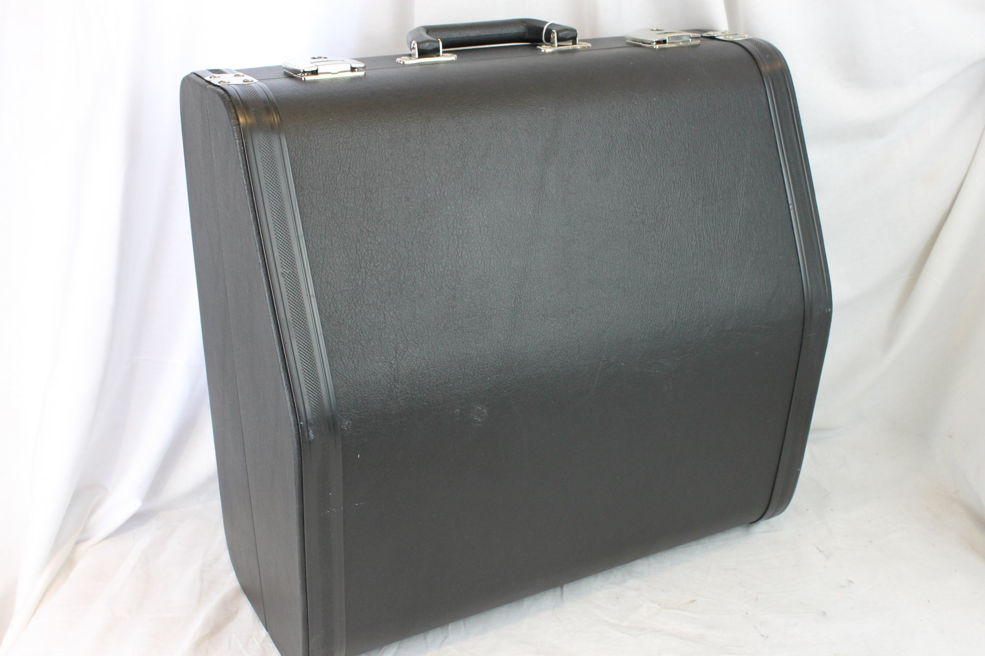 3089 German Accordion Hard Case LIRA