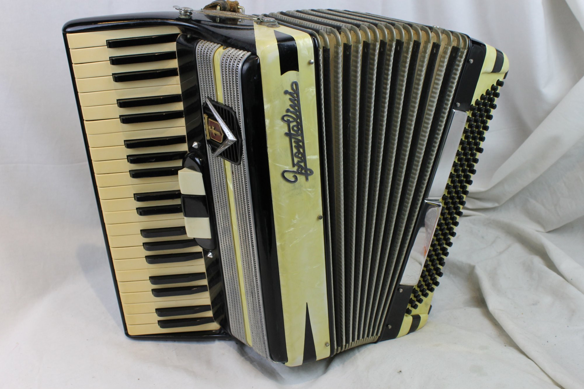 3409 Black Frontalini Piano Accordion LM 41 120