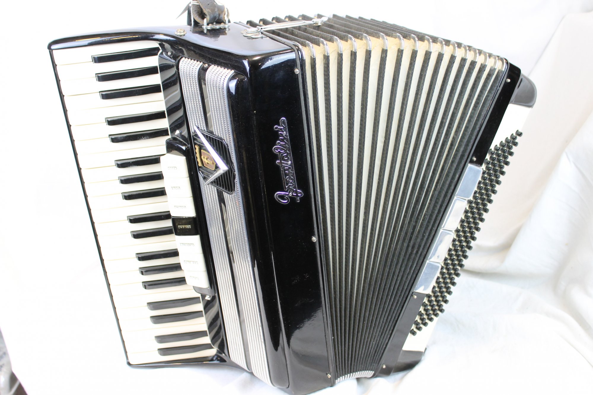 3752 Black Frontalini Piano Accordion LMH 41 120