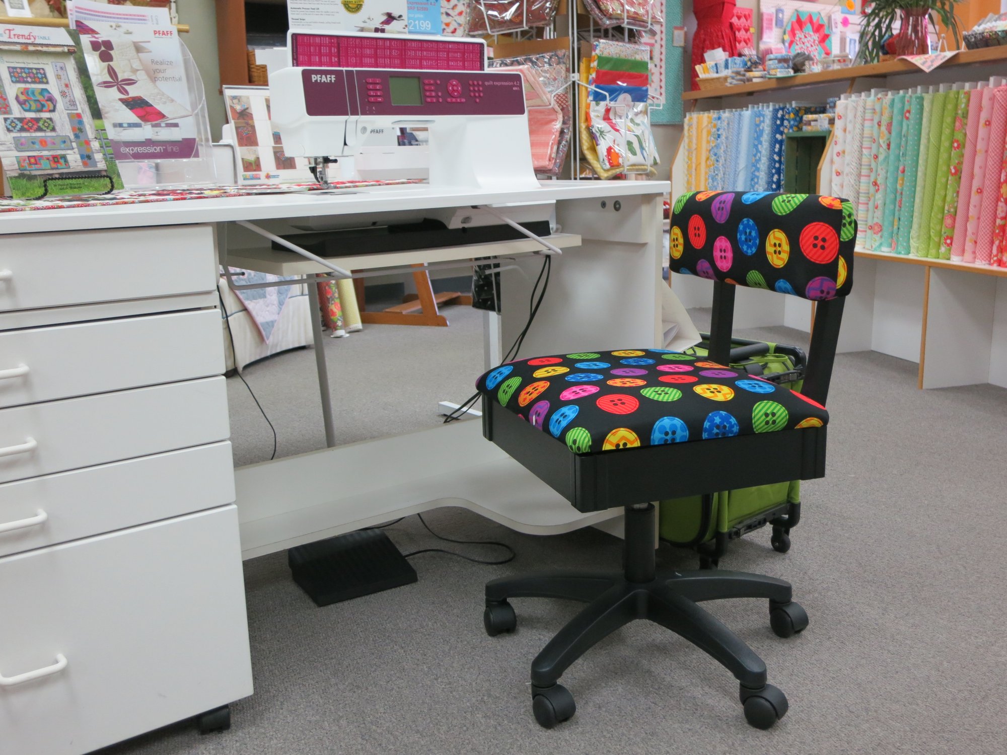 Arrow Hydraulic Sewing Chair Sewing Notions