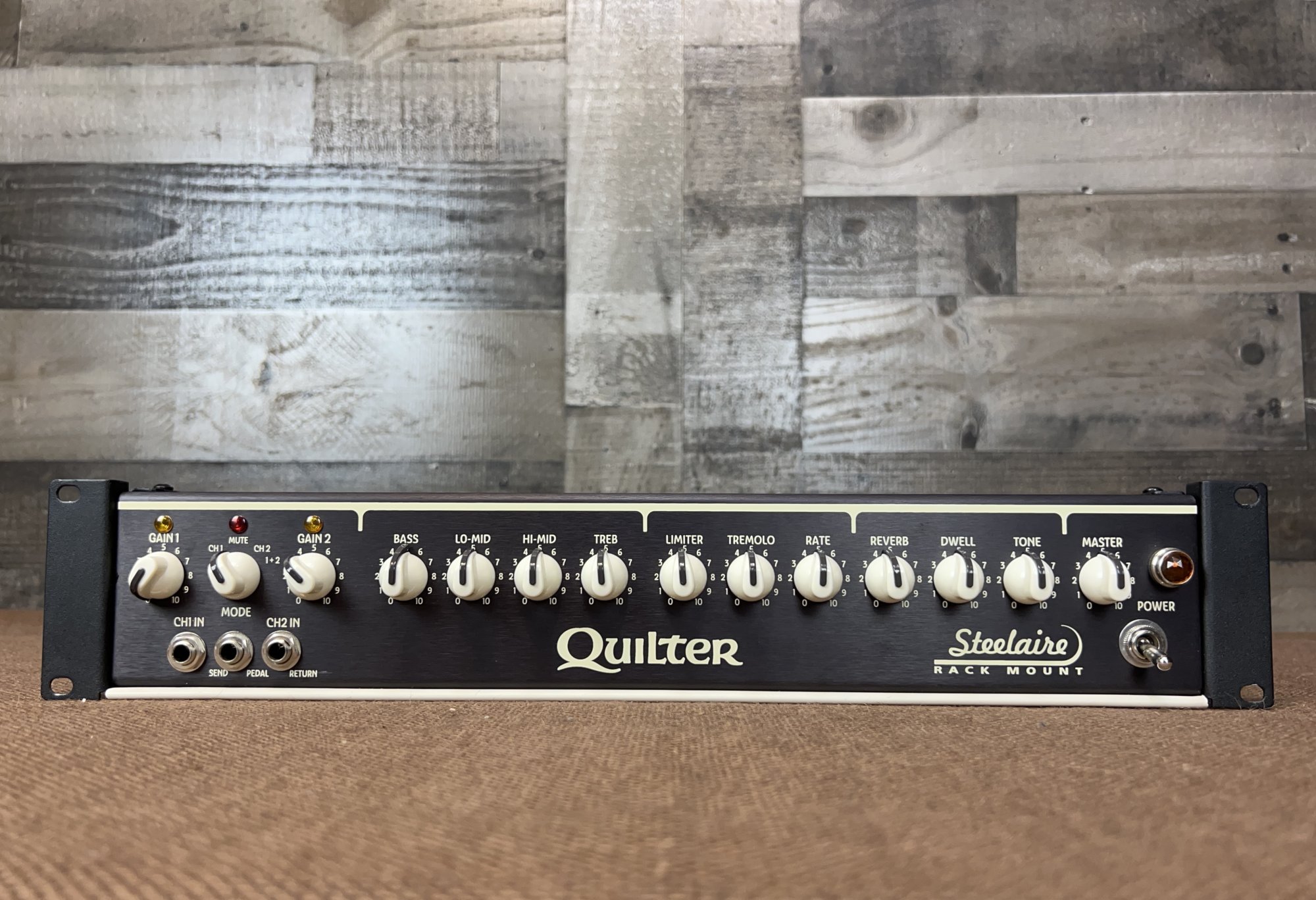 Quilter Labs Steelaire Rack Mount 200W Head 072230273001