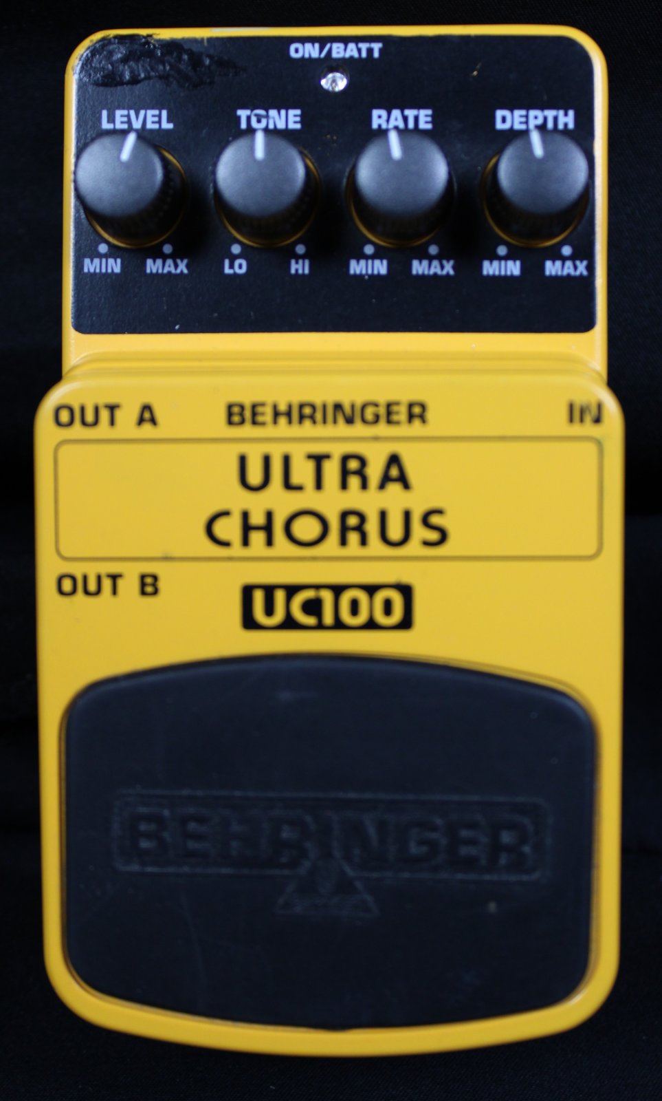 Behringer UC100 Ultra Chorus Pedal
