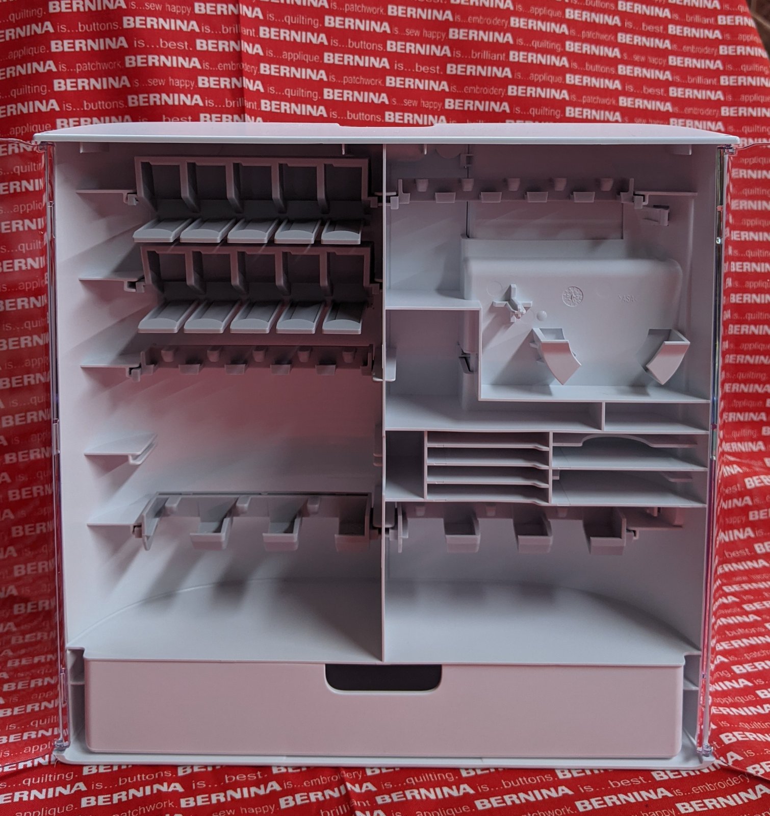 BERNINA Barbie box plastic accessory case