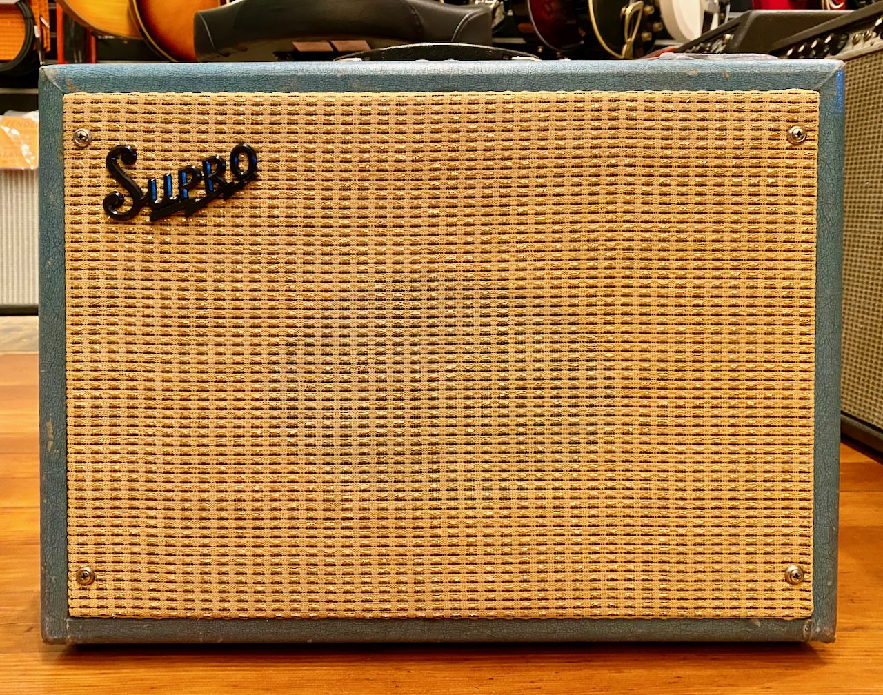 SUPRO 16T VINTAGE COMBO GUITAR AMP 5 WATT W/FOOTSWITCH