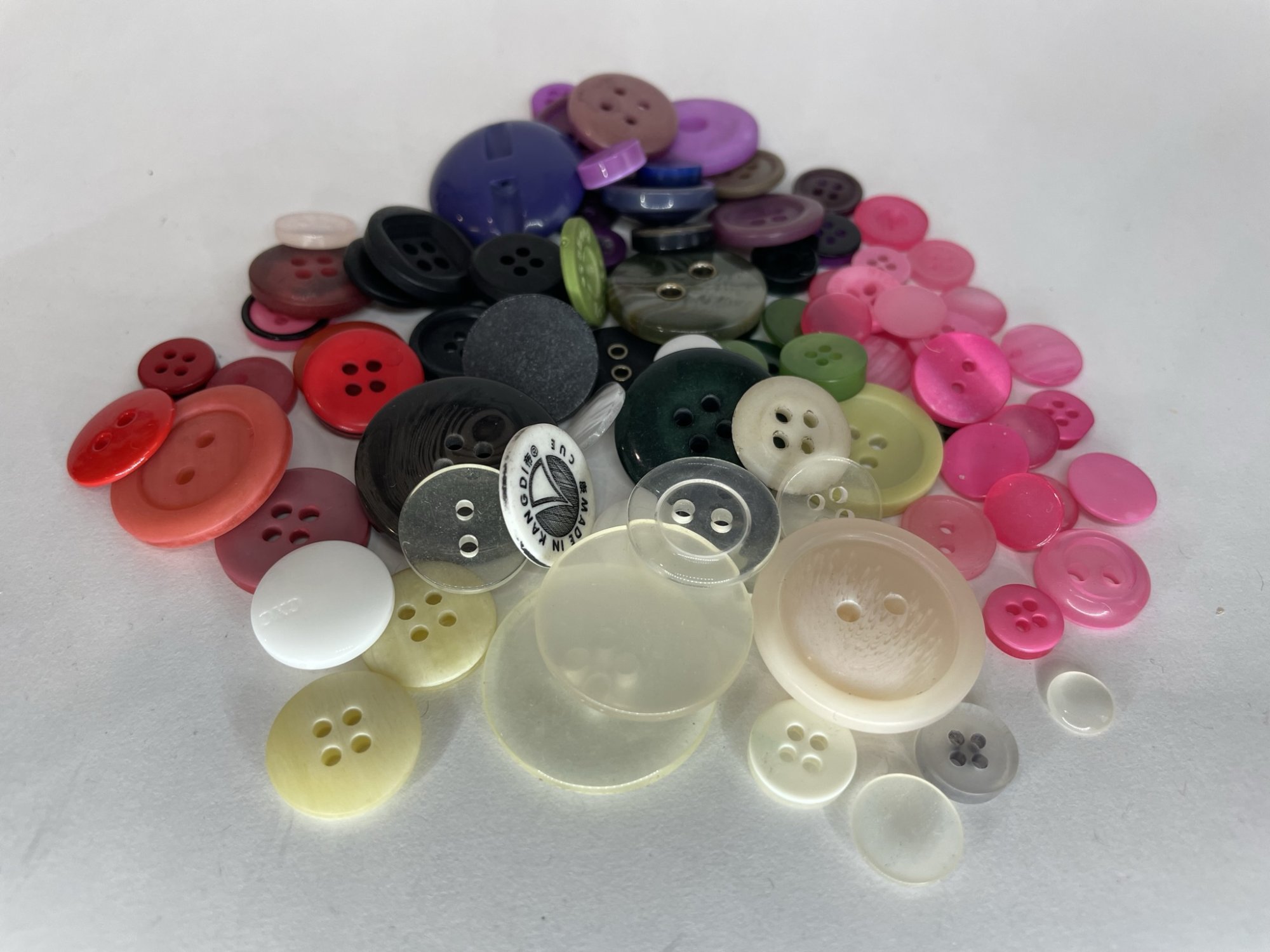 Shop Carlyle Sew & Sews 117 Main Street Carlyle, SK