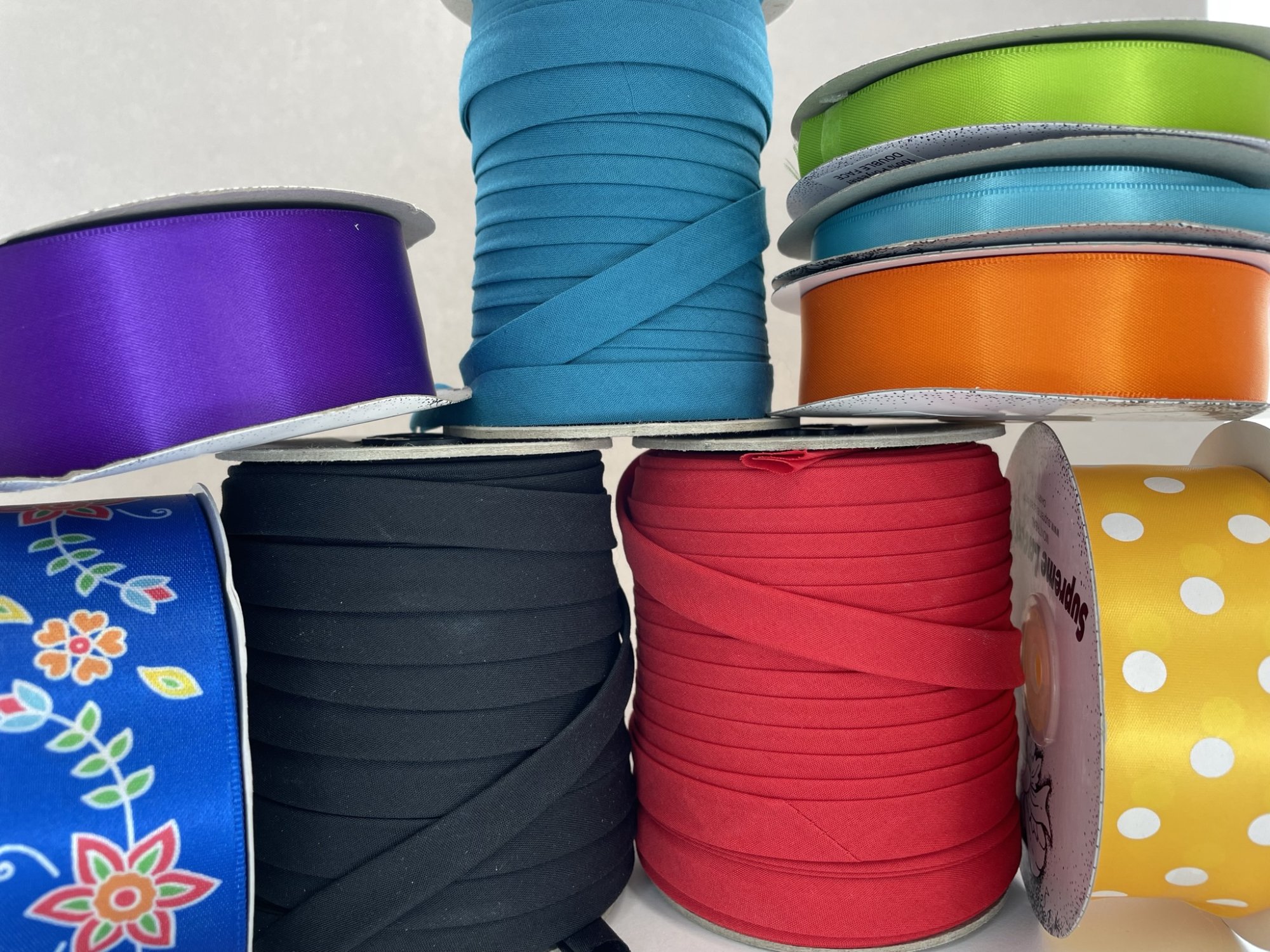 Shop Carlyle Sew & Sews 117 Main Street Carlyle, SK